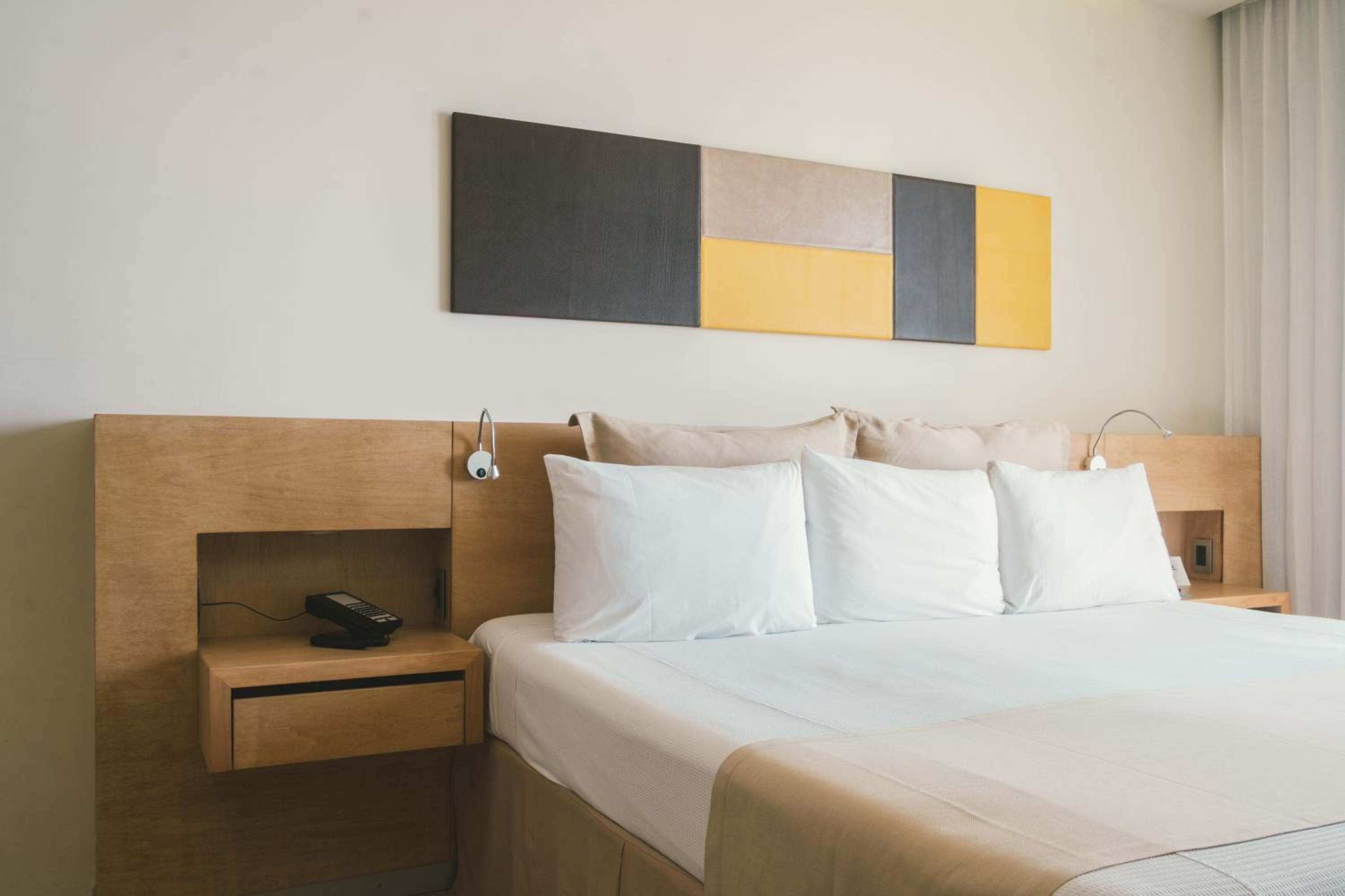 Hotel NYX Cancun
