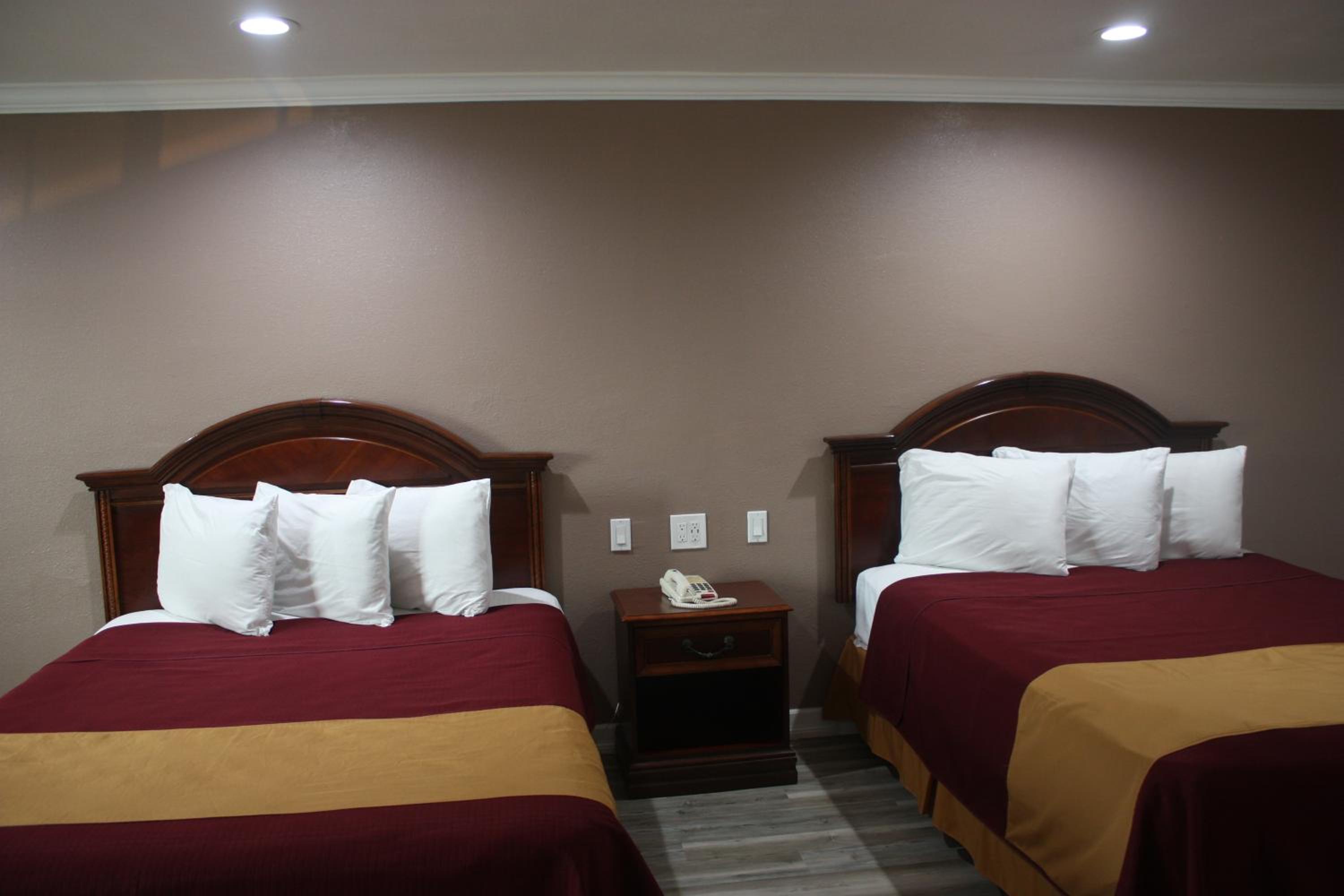 Value Inn & Suites view 5