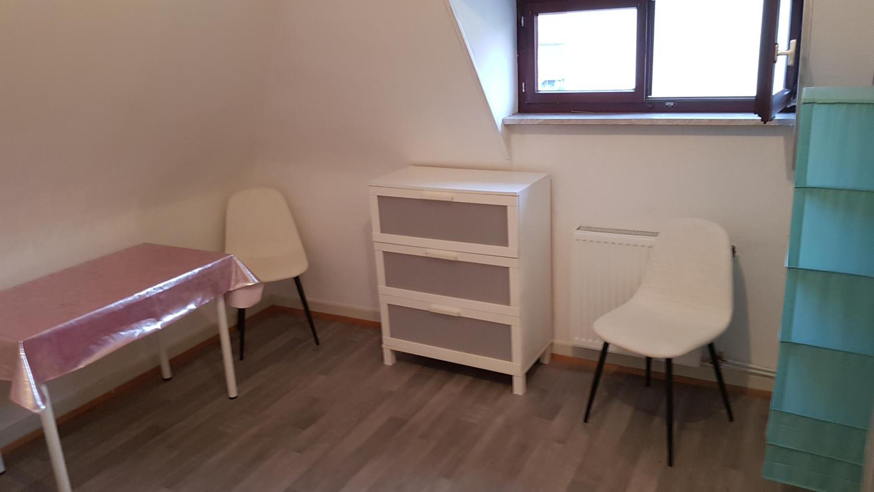 Handwerker Unterkunft Monteurzimmer mit Gemeinschaftsbad in Brebach view 5