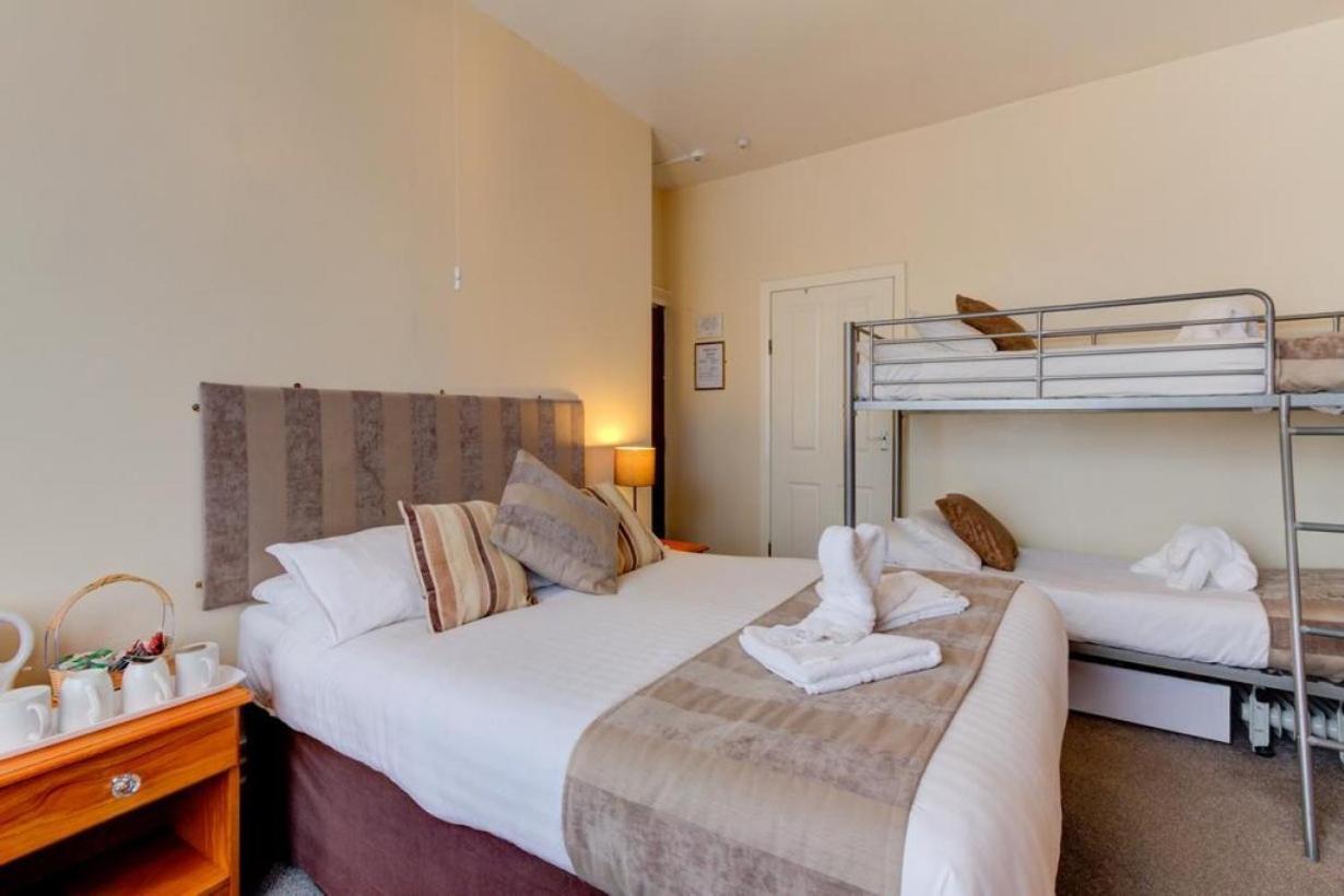 Lyndawn hotel