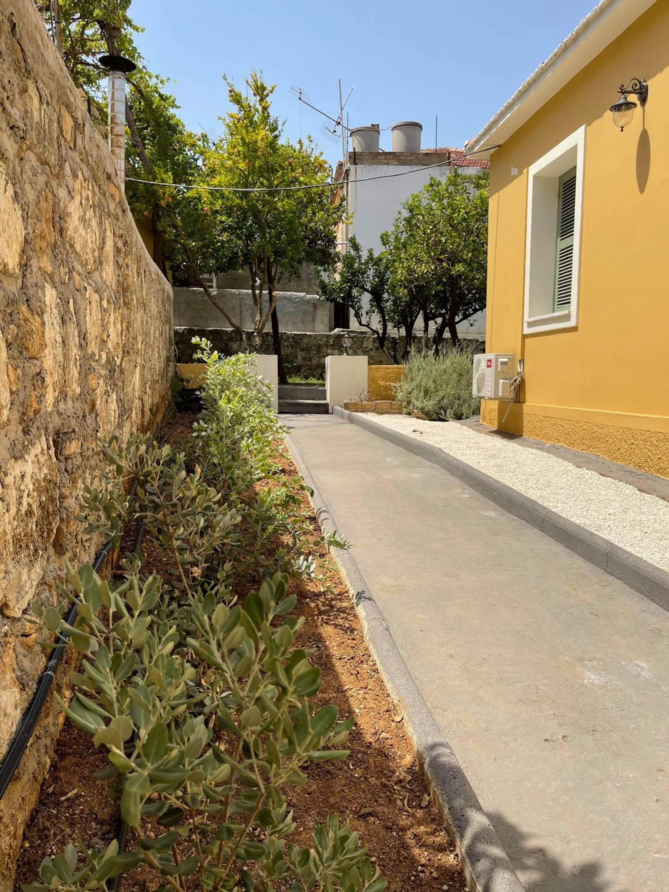 Via De Bosset City Cottage view 4