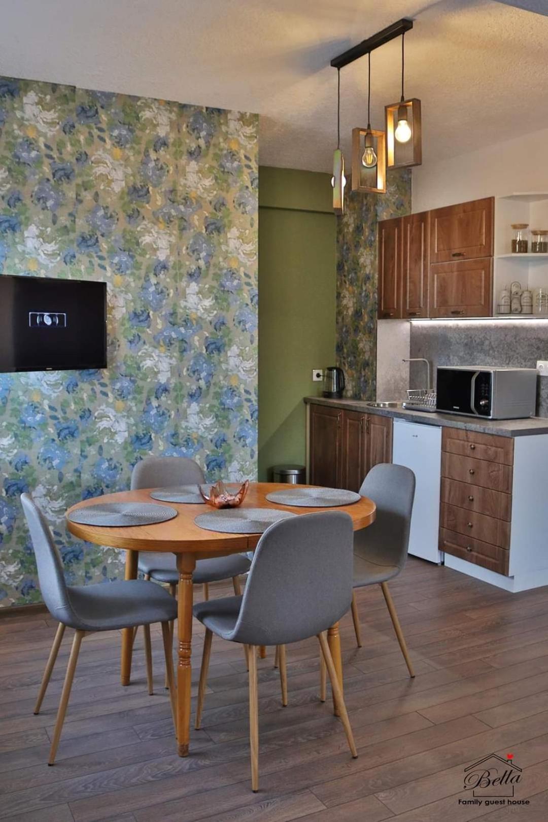 Bella family guest house