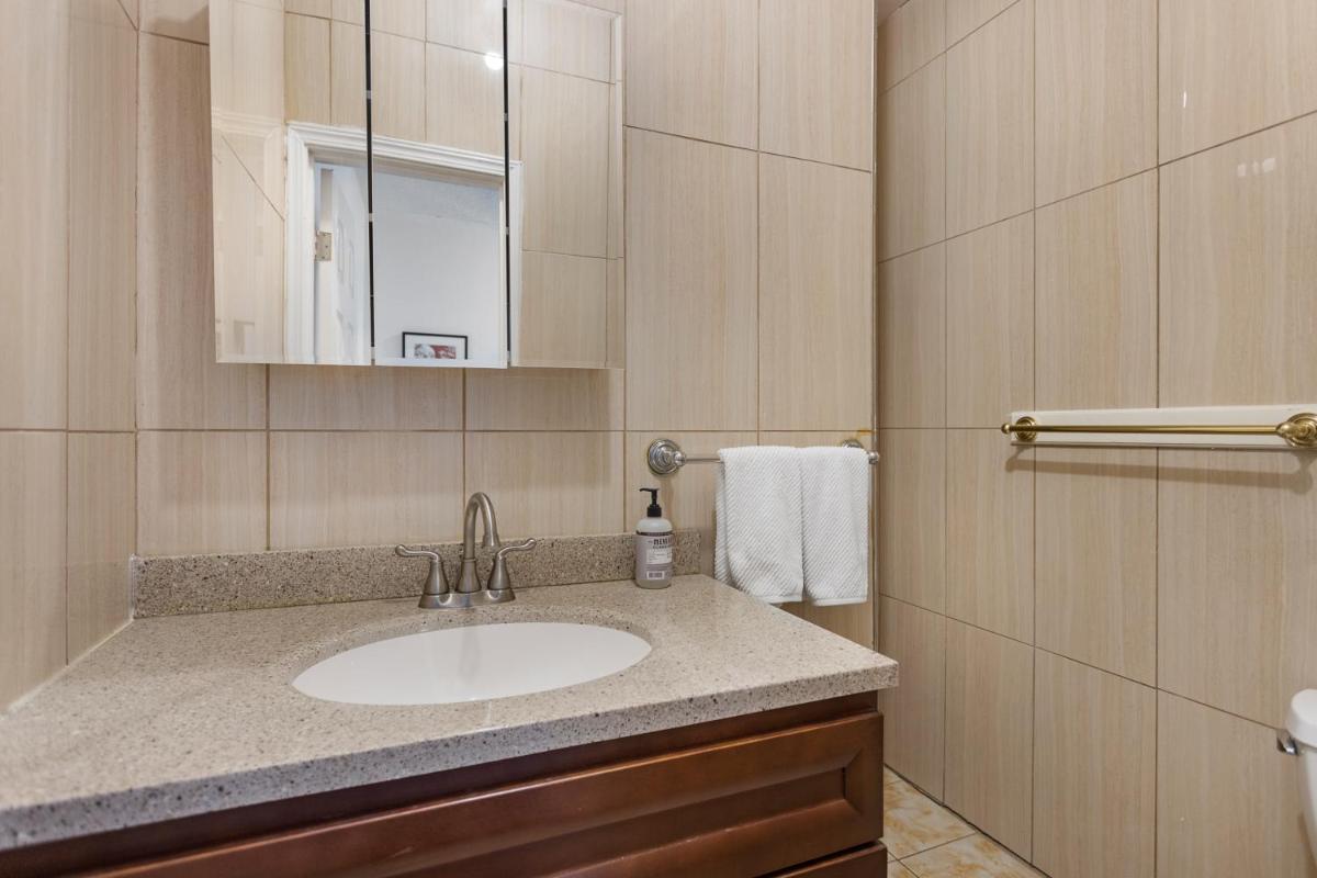 4BR Bungalow in Echo Park