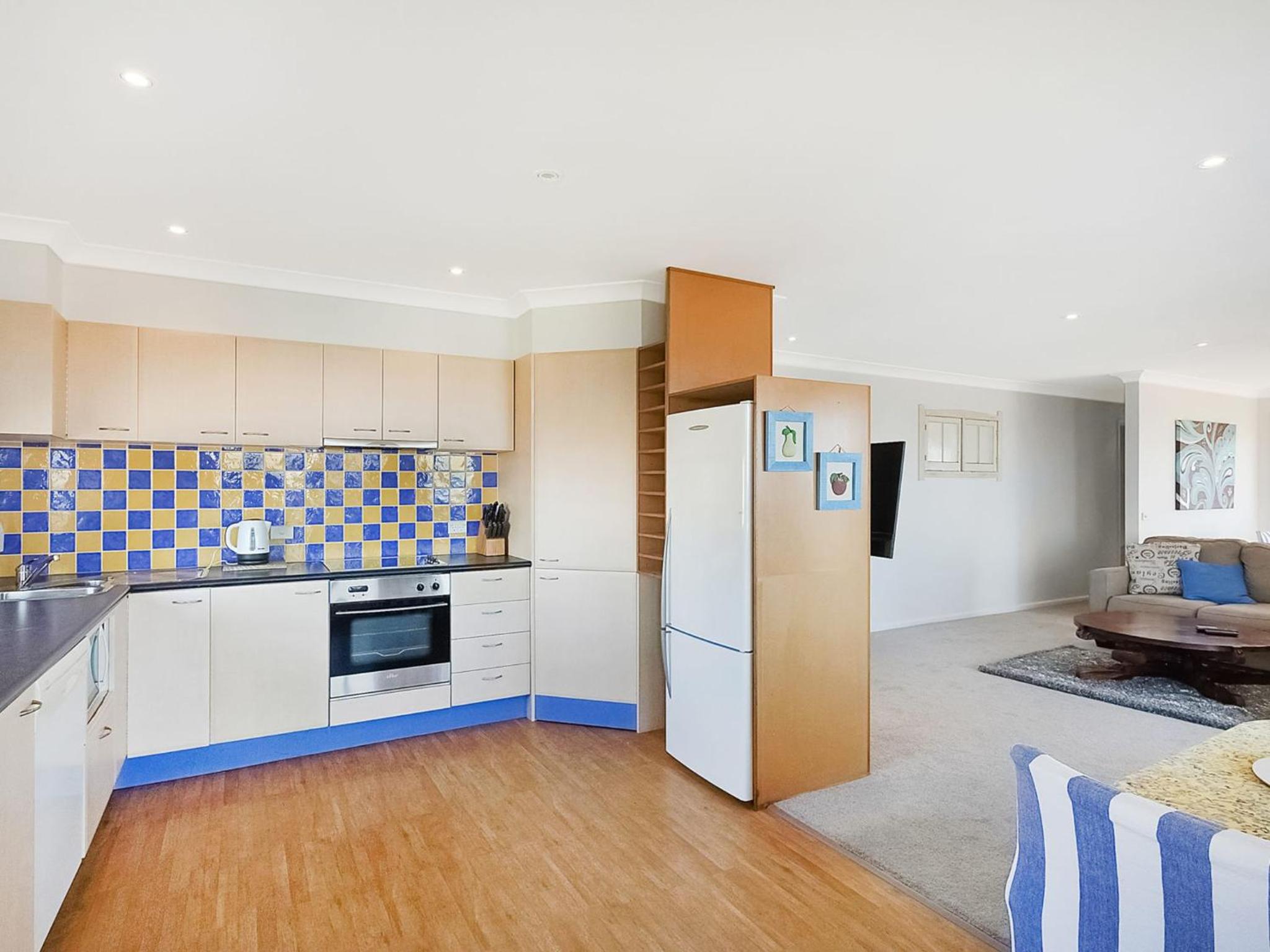 45 Hillside Cres Beach House