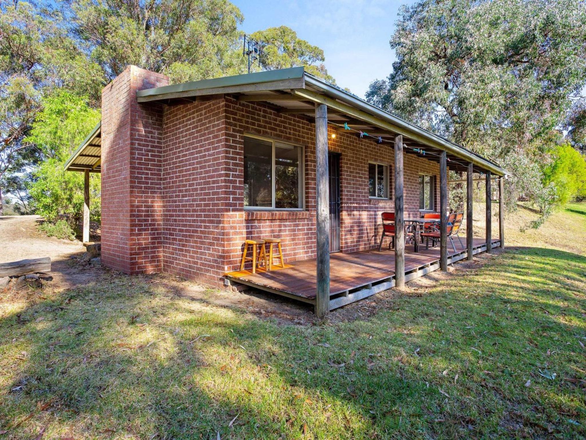 Braeside Cabin Three Parsonsia