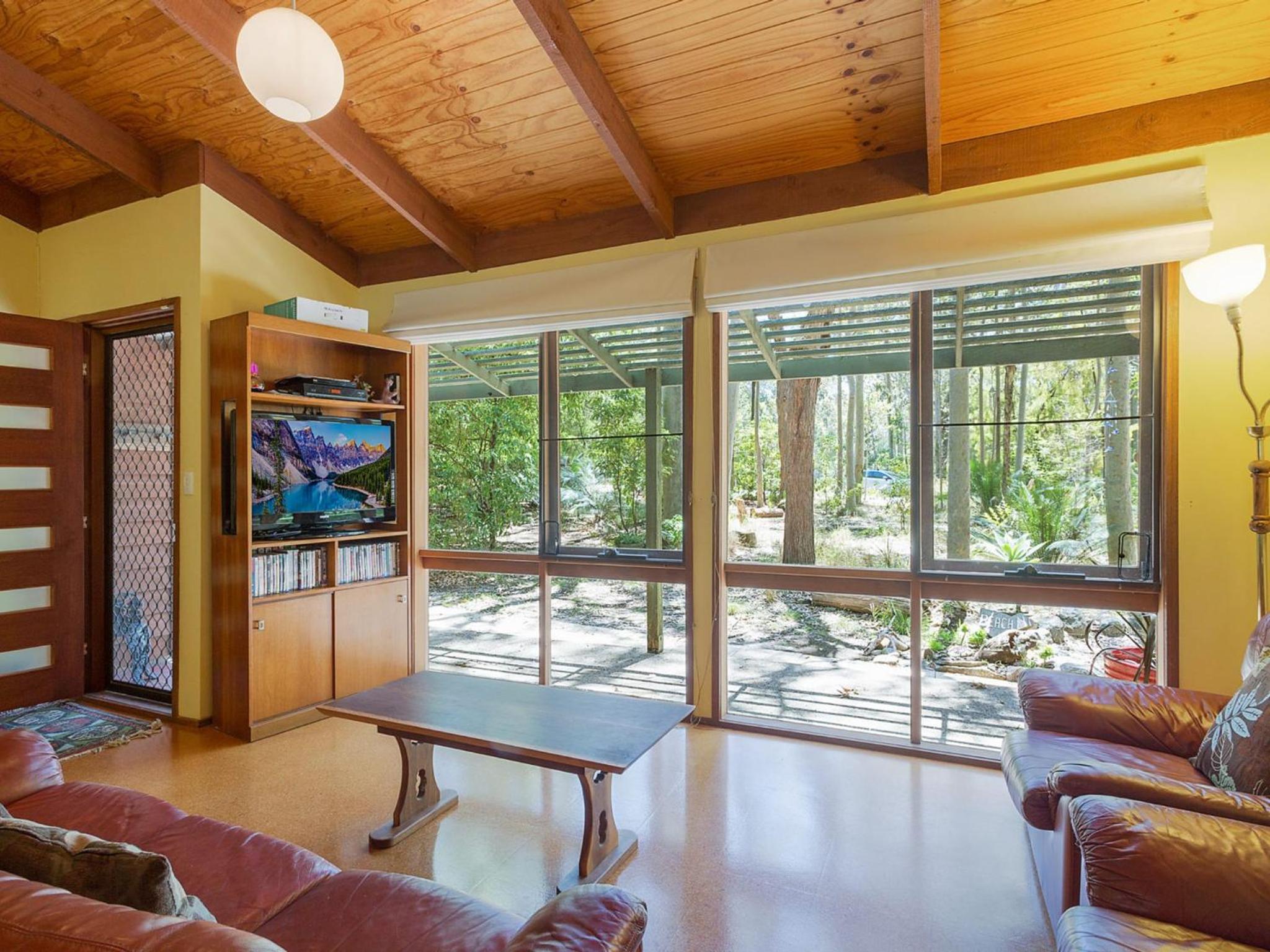 Caseys Pet Friendly Beach Cottage
