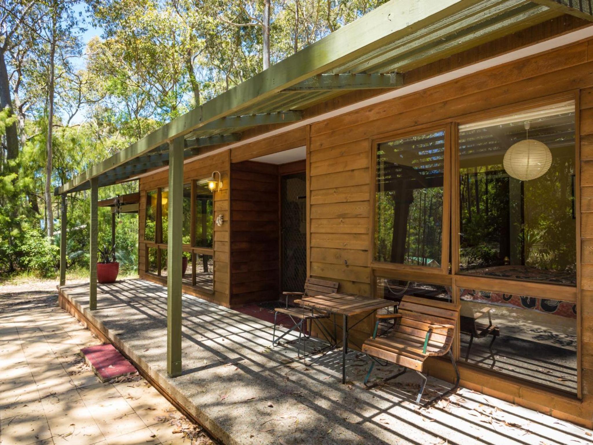 Caseys Pet Friendly Beach Cottage