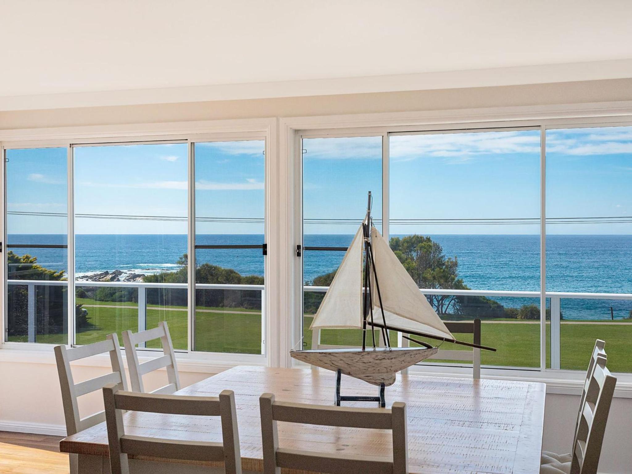 31 McMillan Crescent, Dalmeny