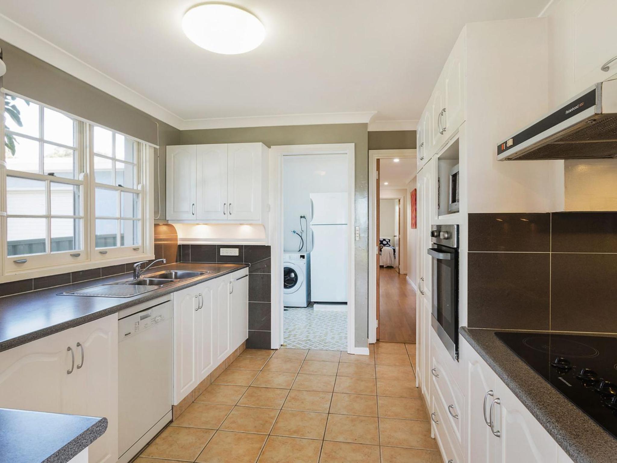 31 McMillan Crescent, Dalmeny