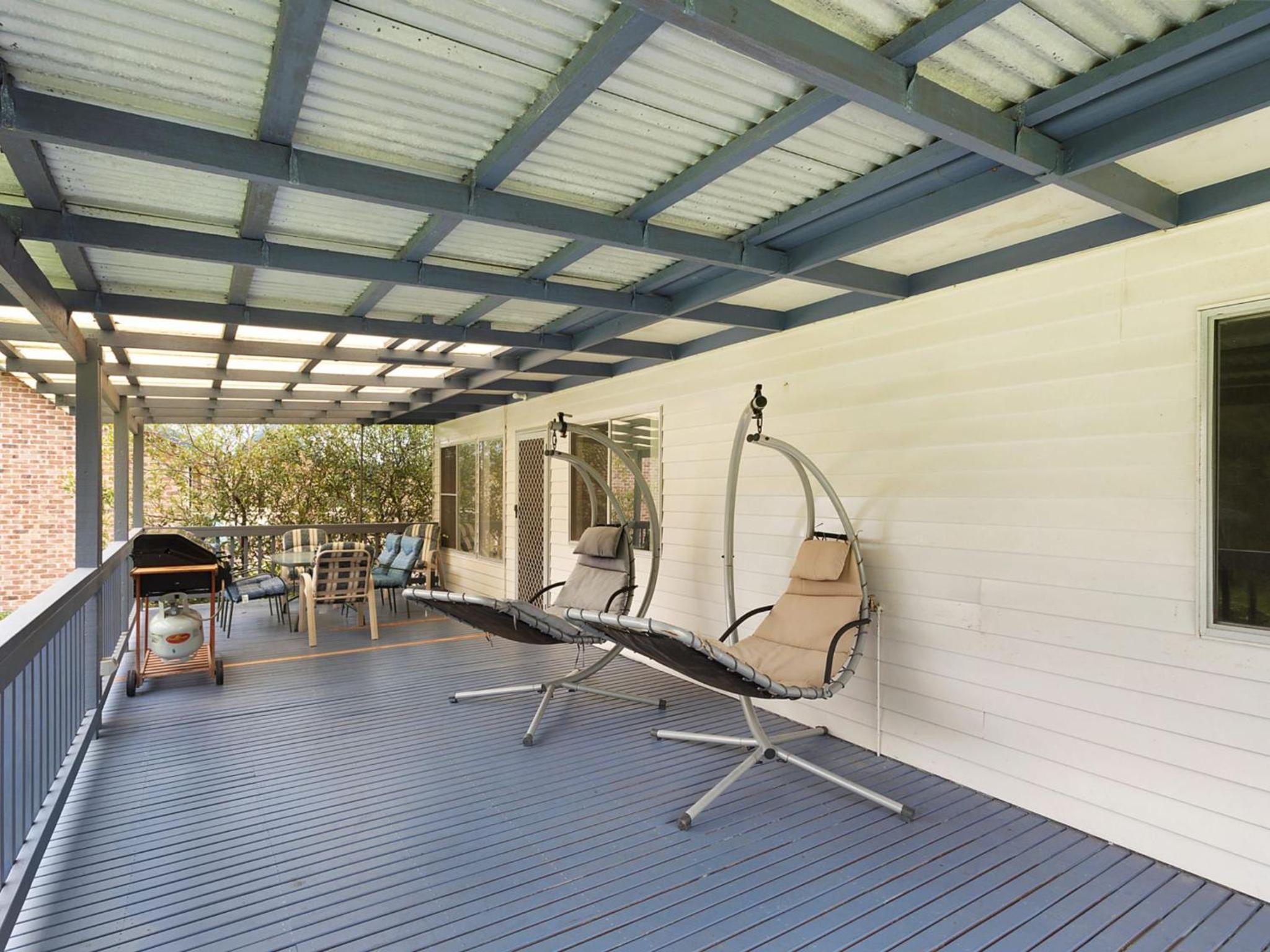 Pet friendly Beach House at Kianga