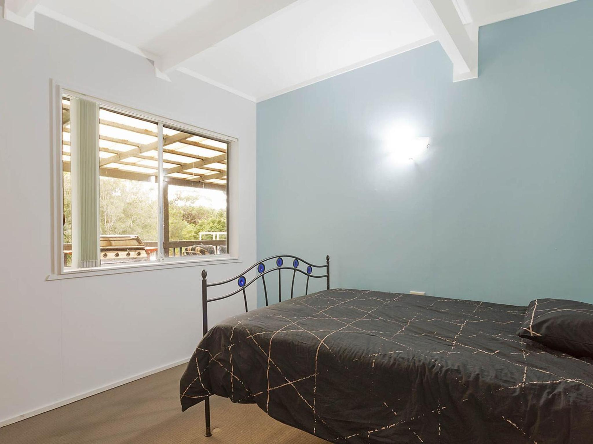 Pet friendly Beach House at Kianga