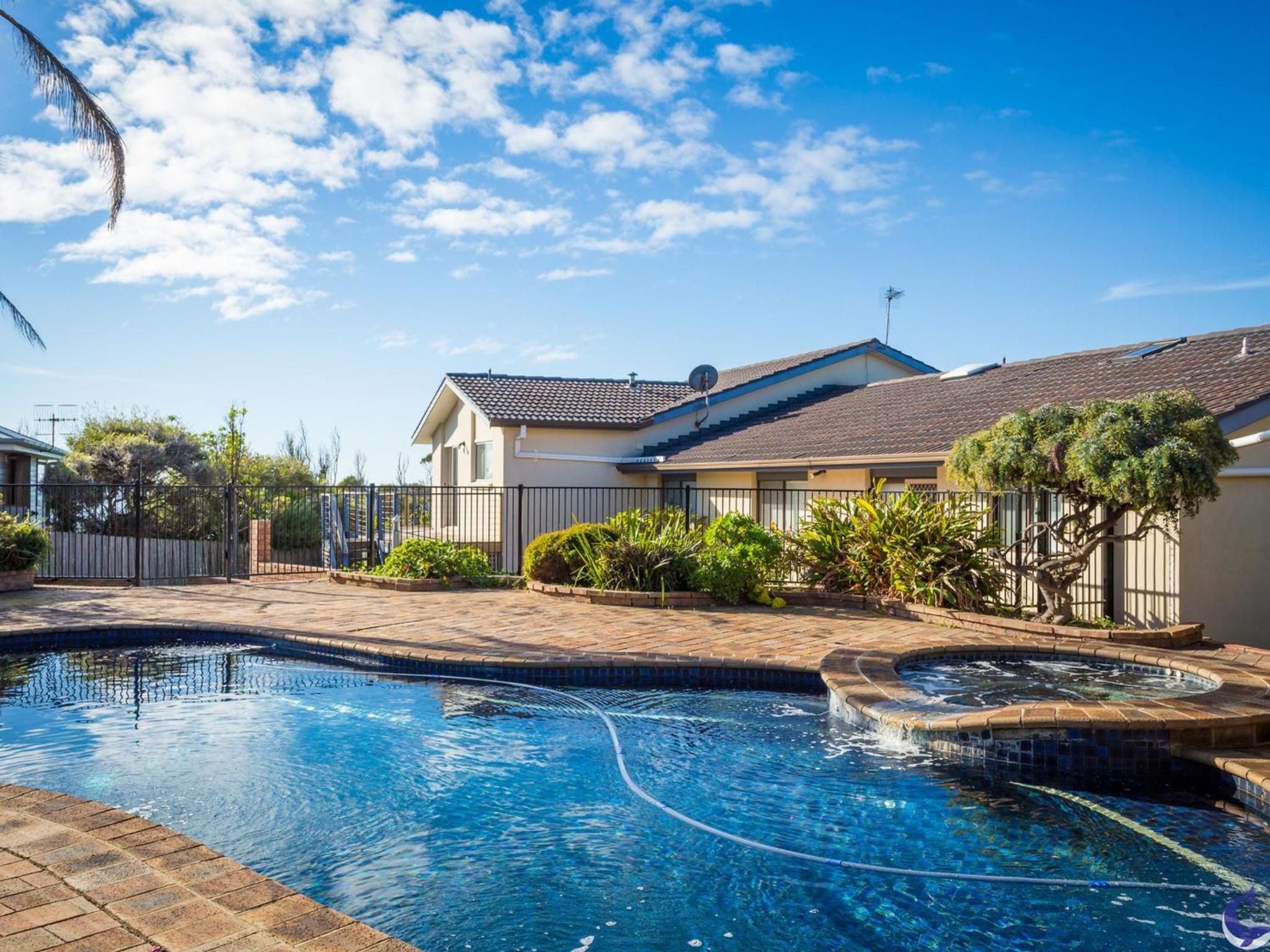 106 Ocean Parade Dalmeny