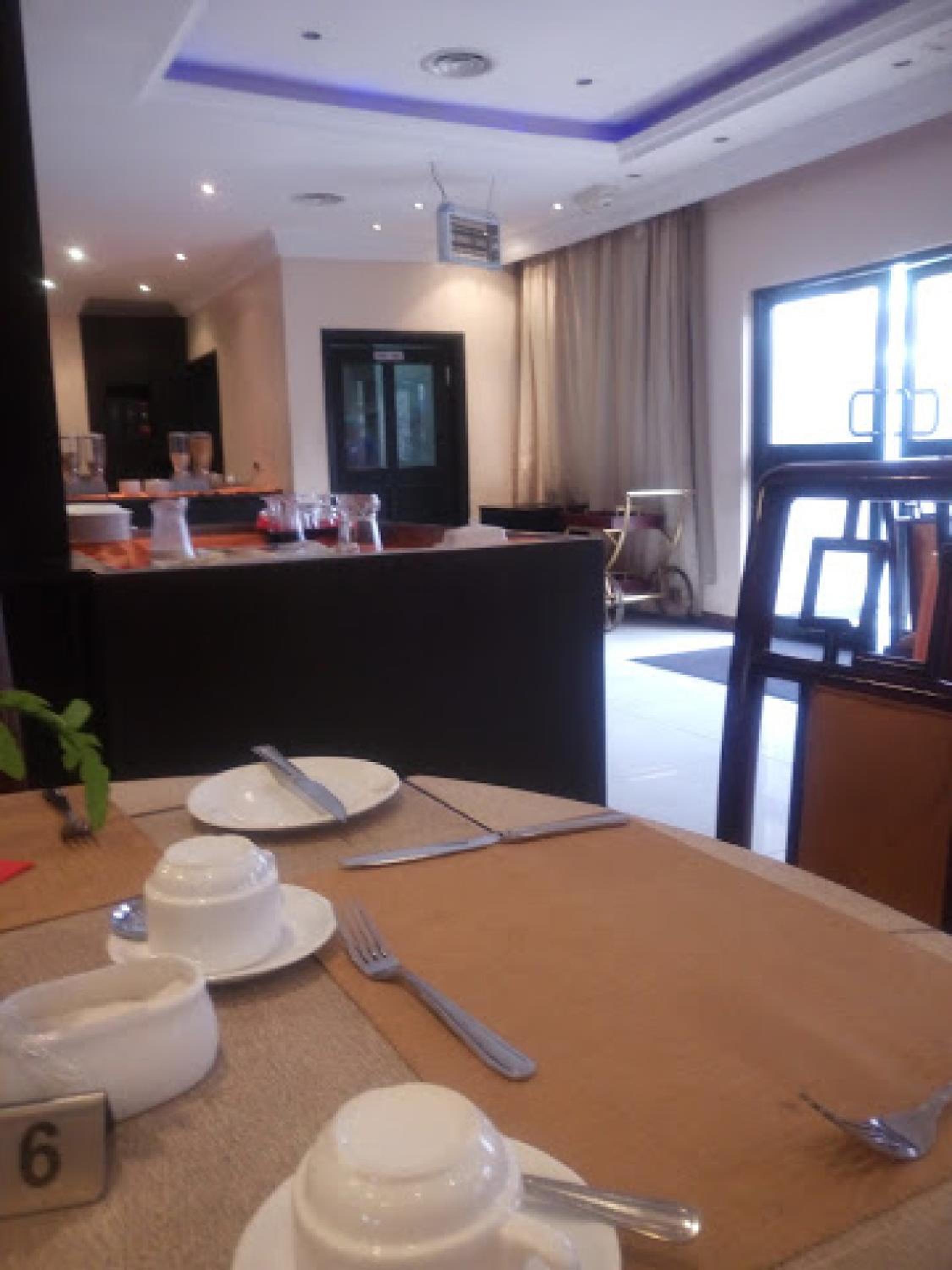 Owu Crown Hotel - Guest Room