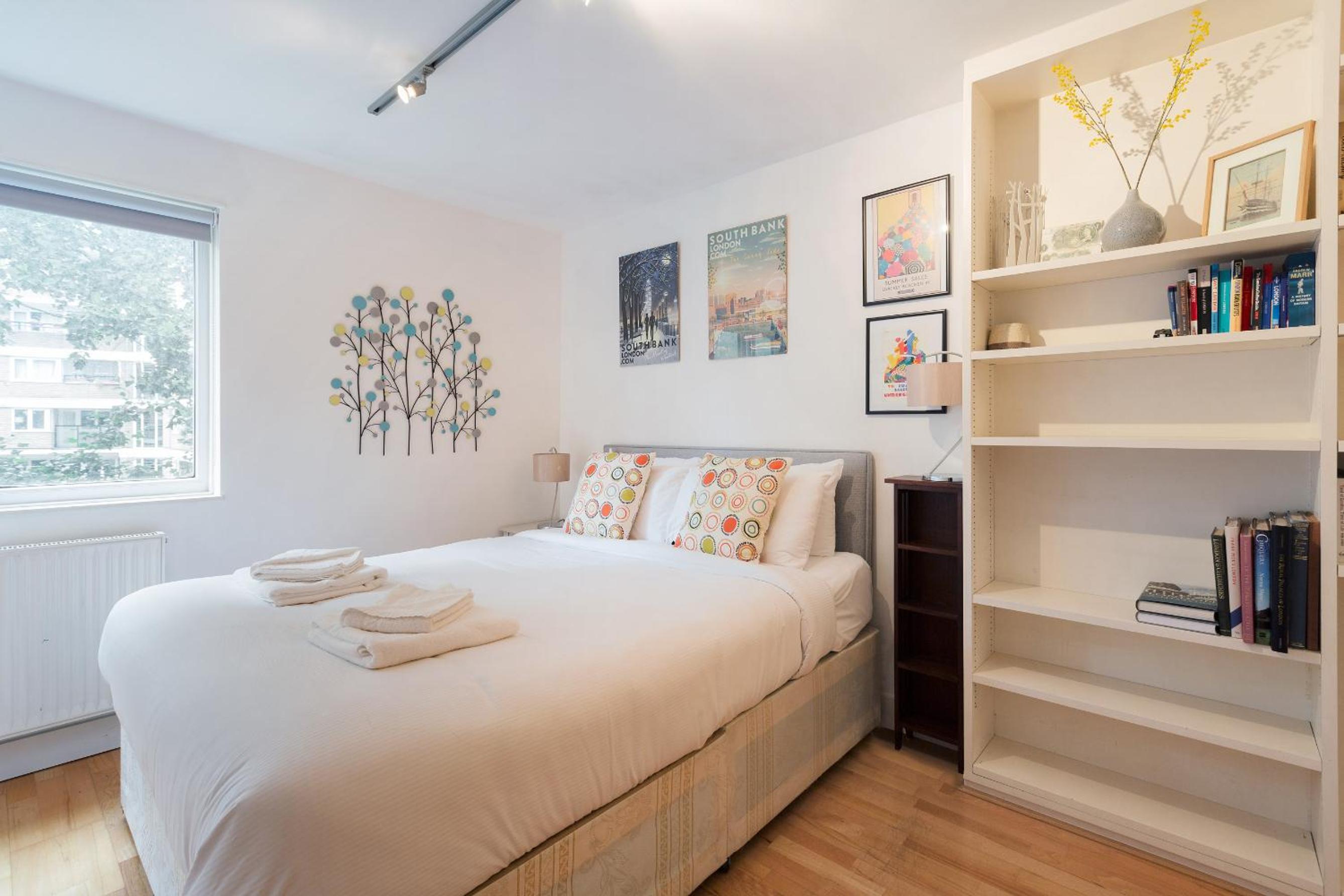Spacious 3 bedroom apt in Covent Garden