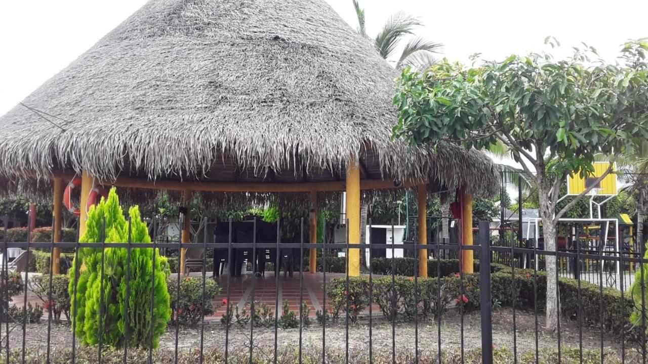 Acogedor y cómoda casa vacacional Condominios Flandes