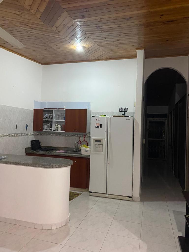 Acogedor y cómoda casa vacacional Condominios Flandes