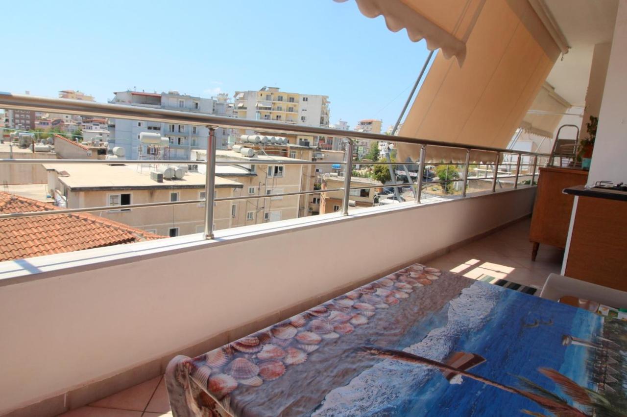 Mona`s Hostel