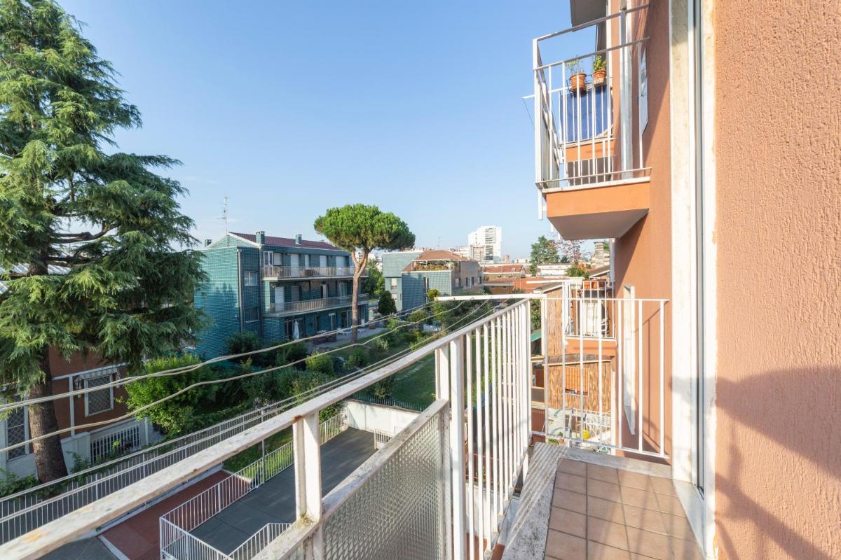 Precotto Comfortable Flat with Balcony photo 4