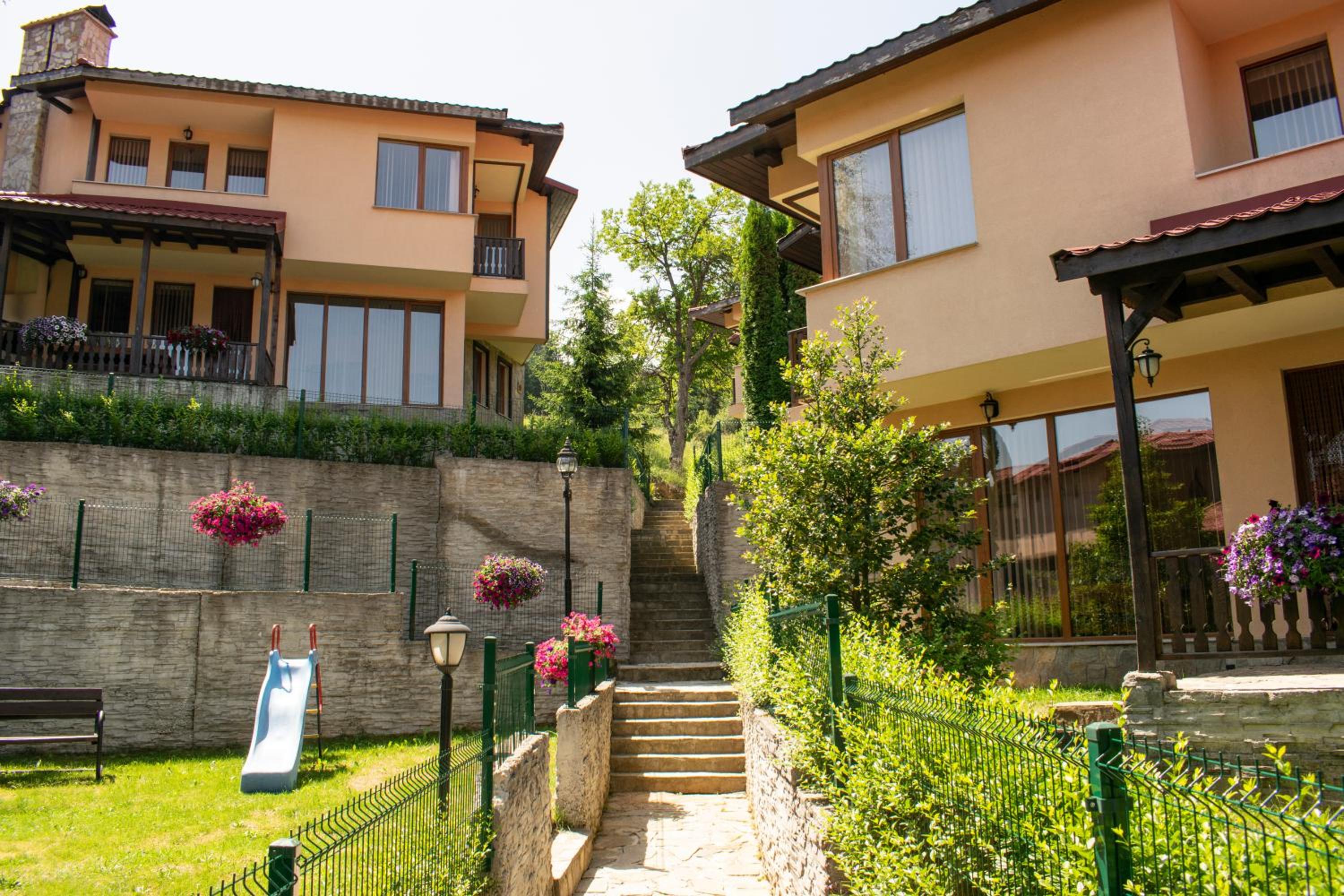 Rodopi Houses