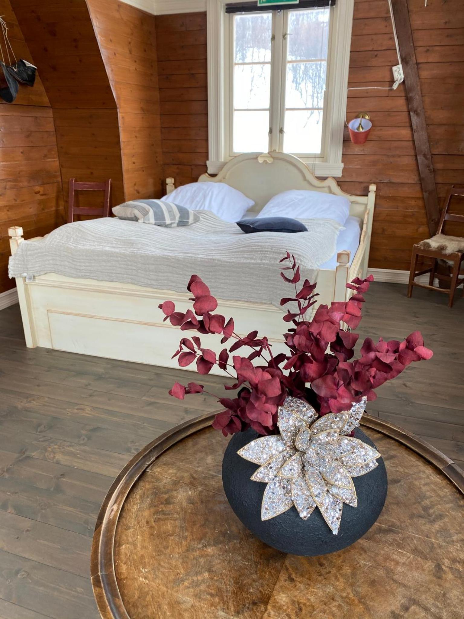 Kræmarvika Lodge view 5
