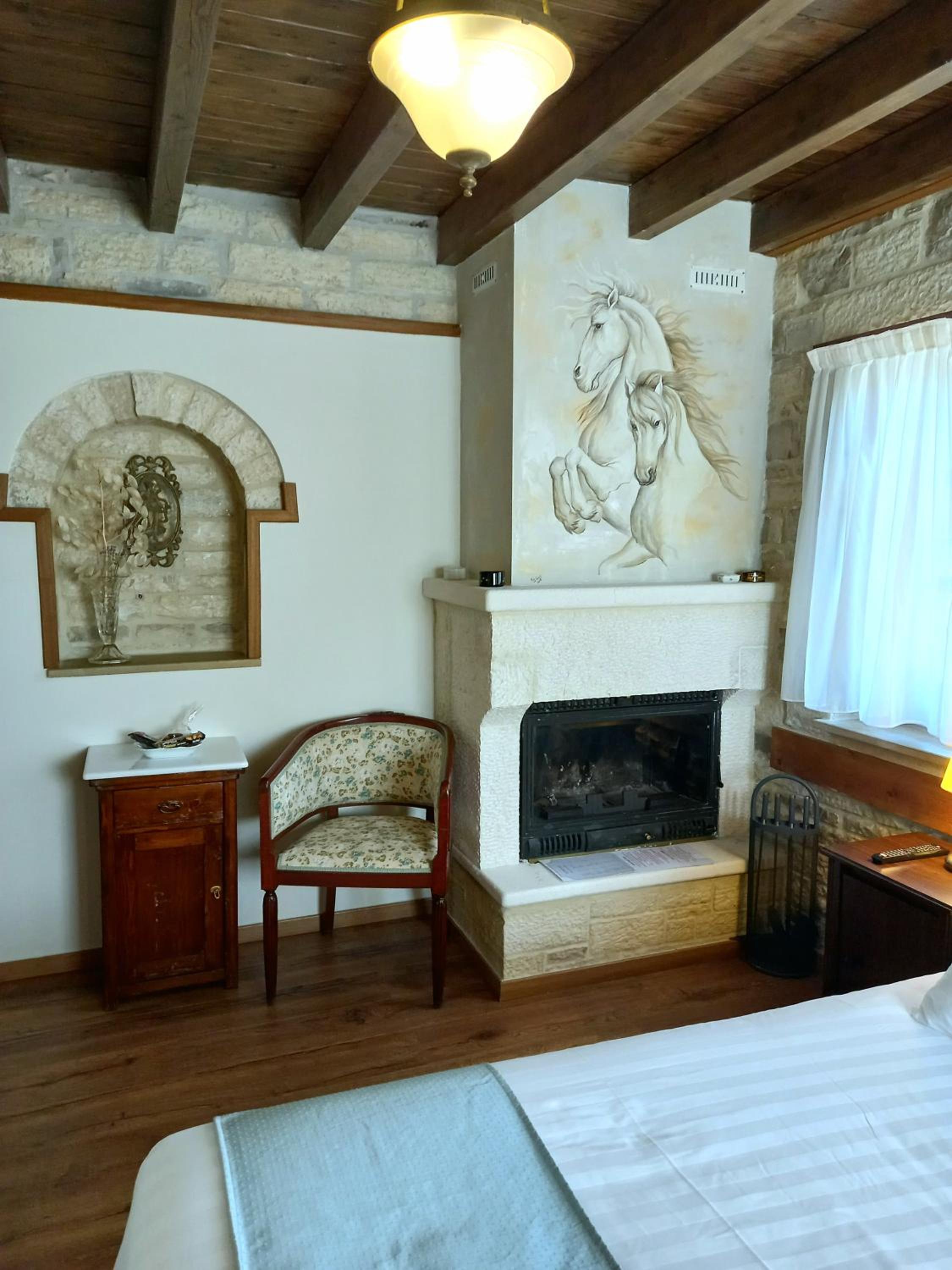 Photo 47