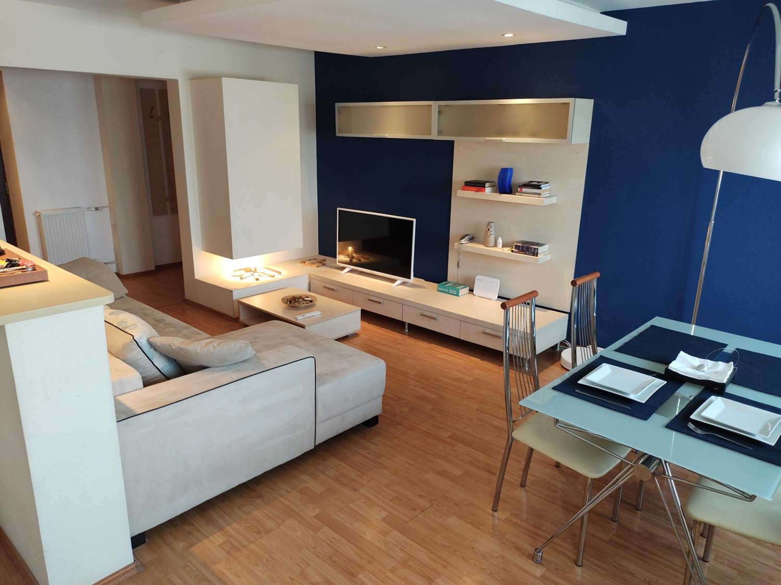 Wenie Apartment by EasyBucharest view 3