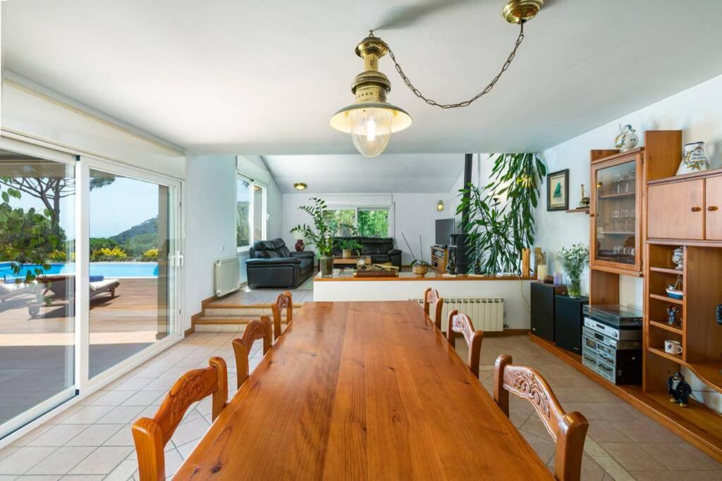 Mediterranean villa with pool near barcelona