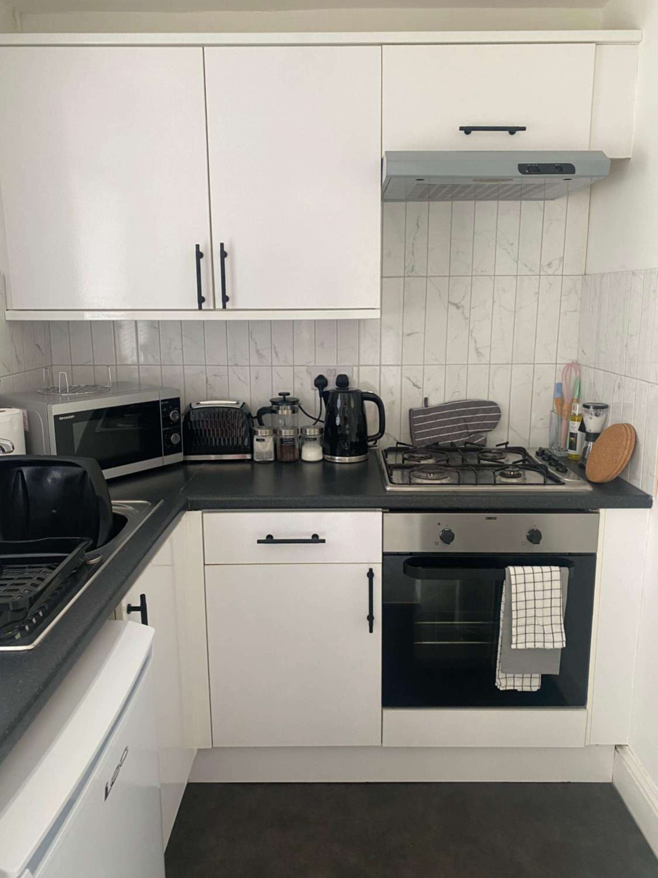 Central Brighton garden studio, close to seafront view 5