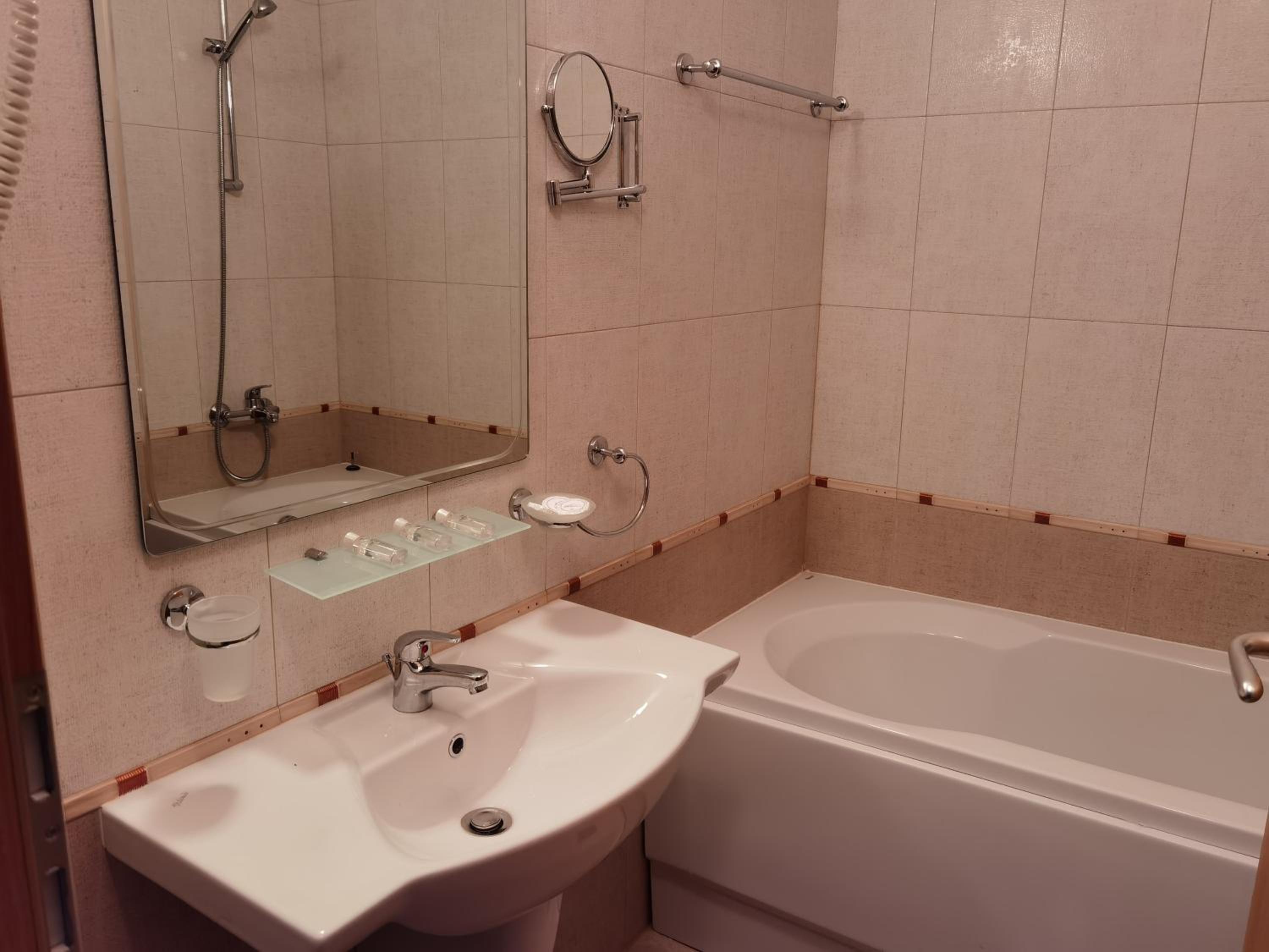 Photo 15