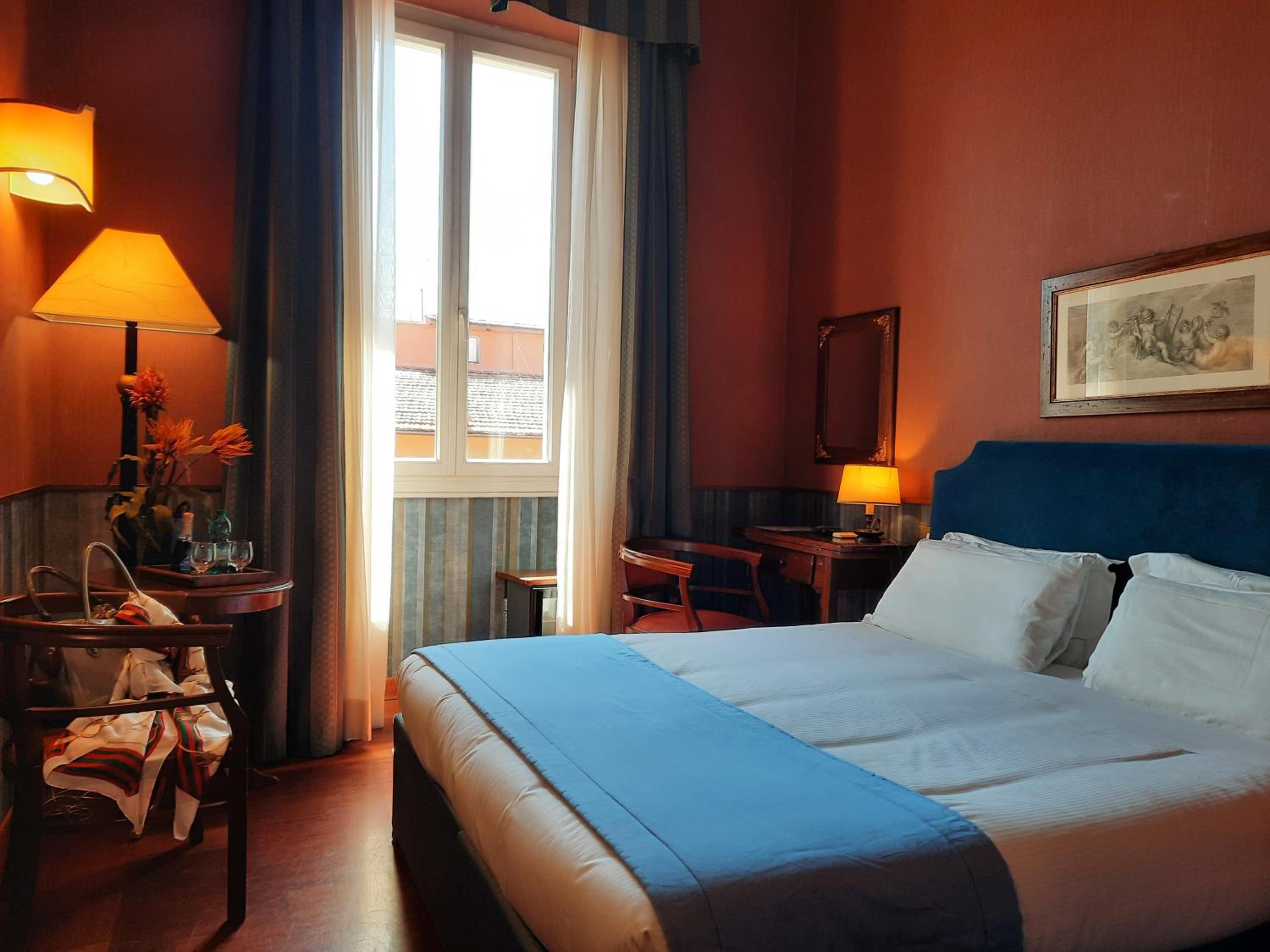 hotel room