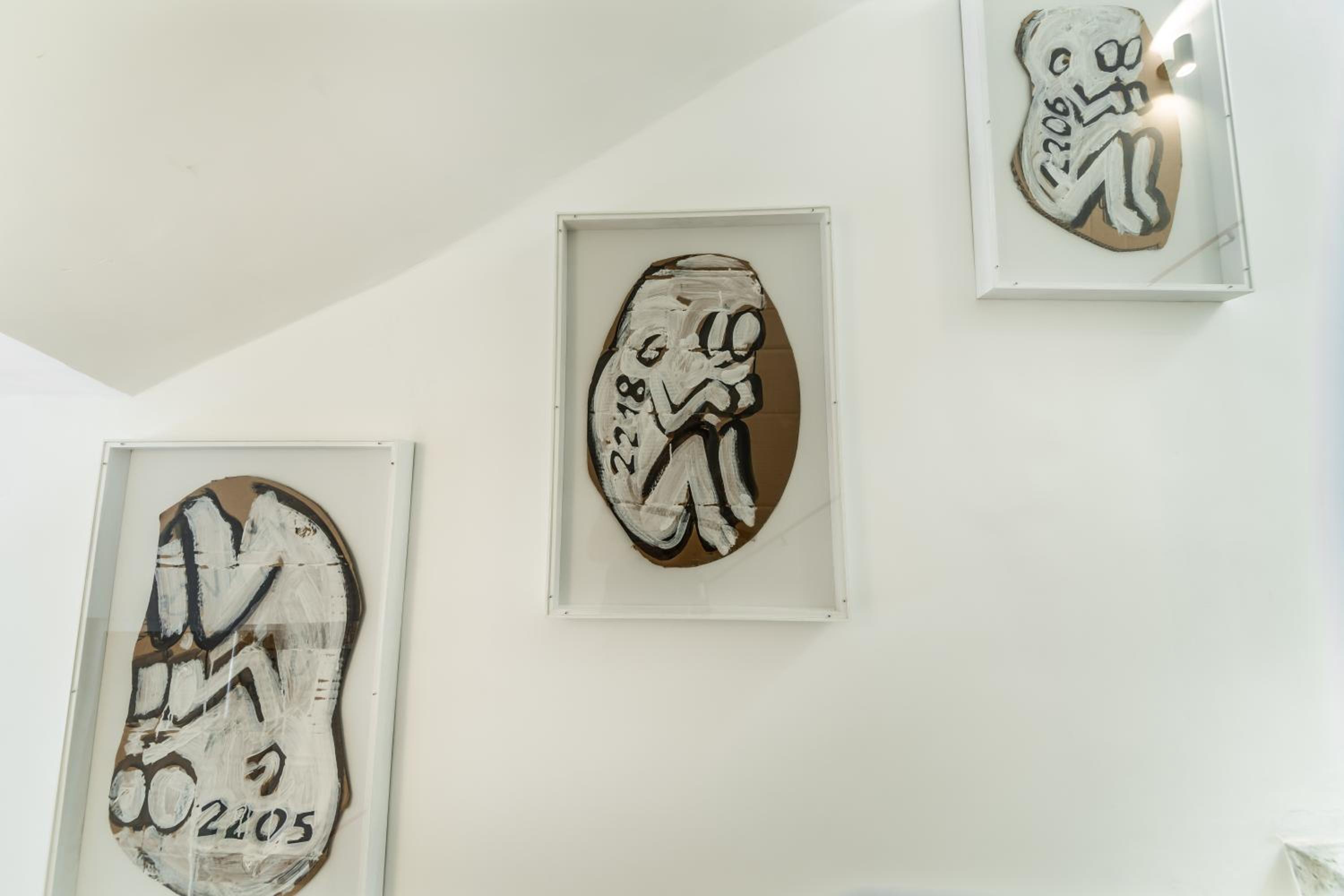 Smile Apartments Art Collection Stein
