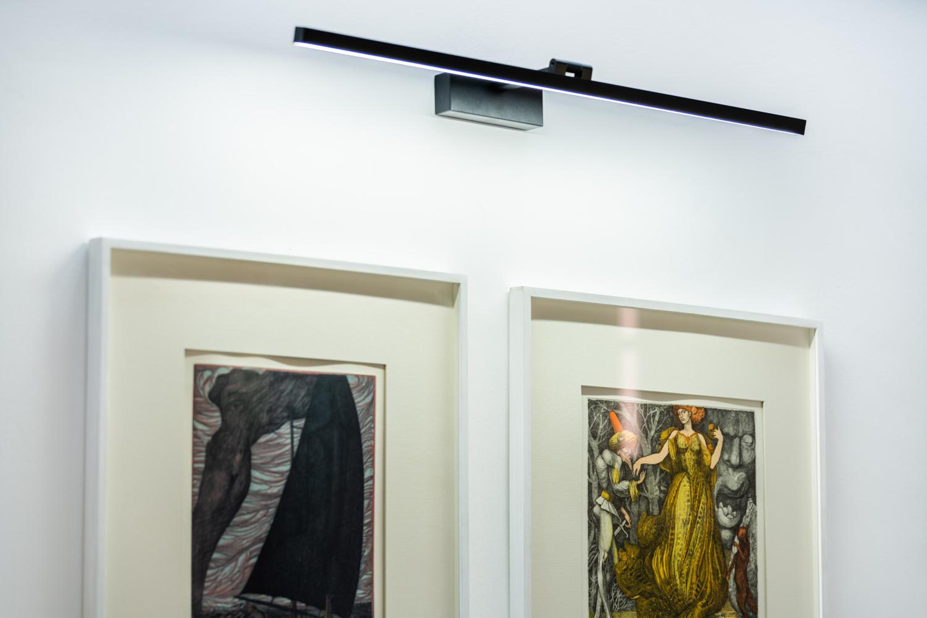 Smile Apartments Art Collection Stein