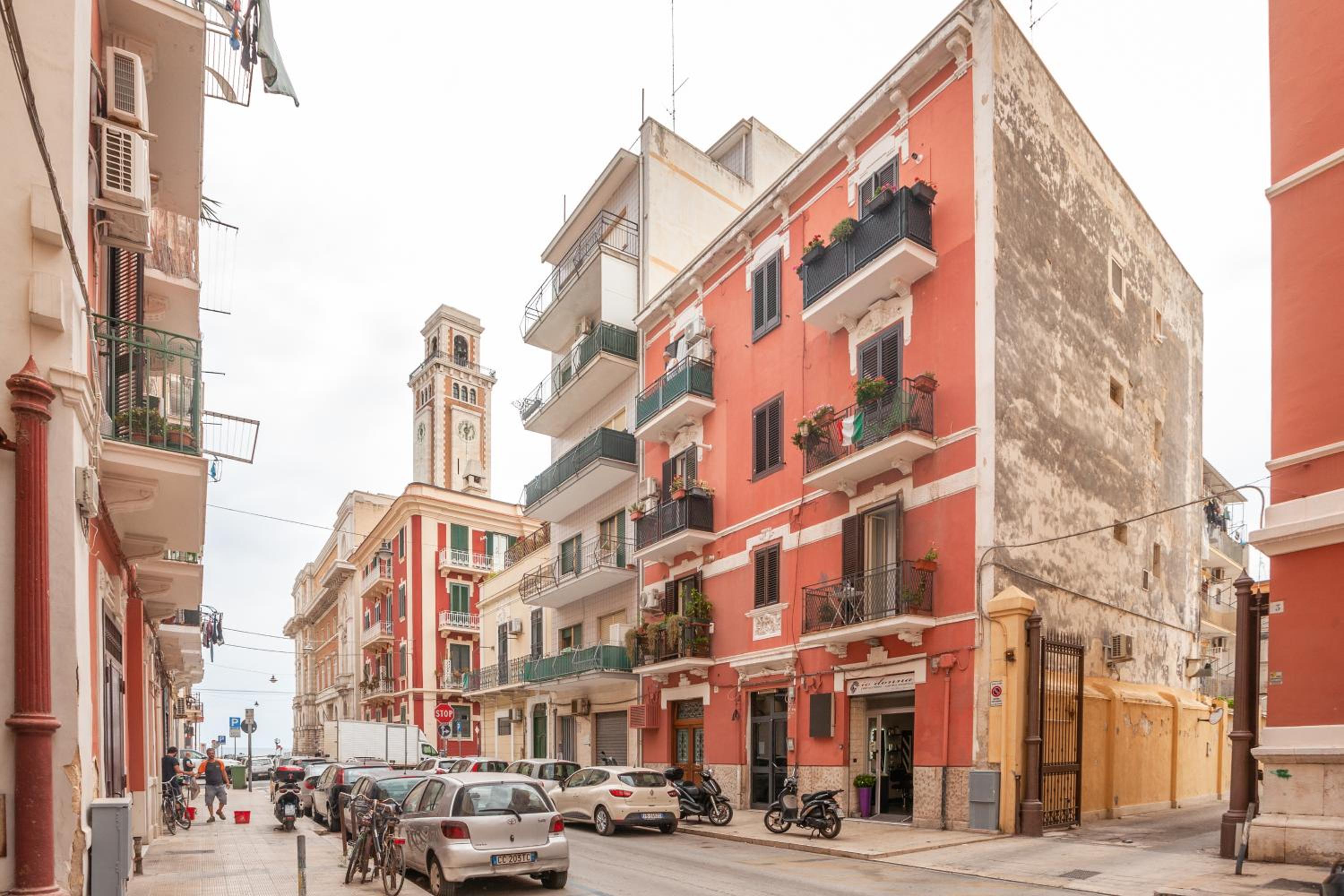 GuestHost - Madame Bari fully equipped apartment