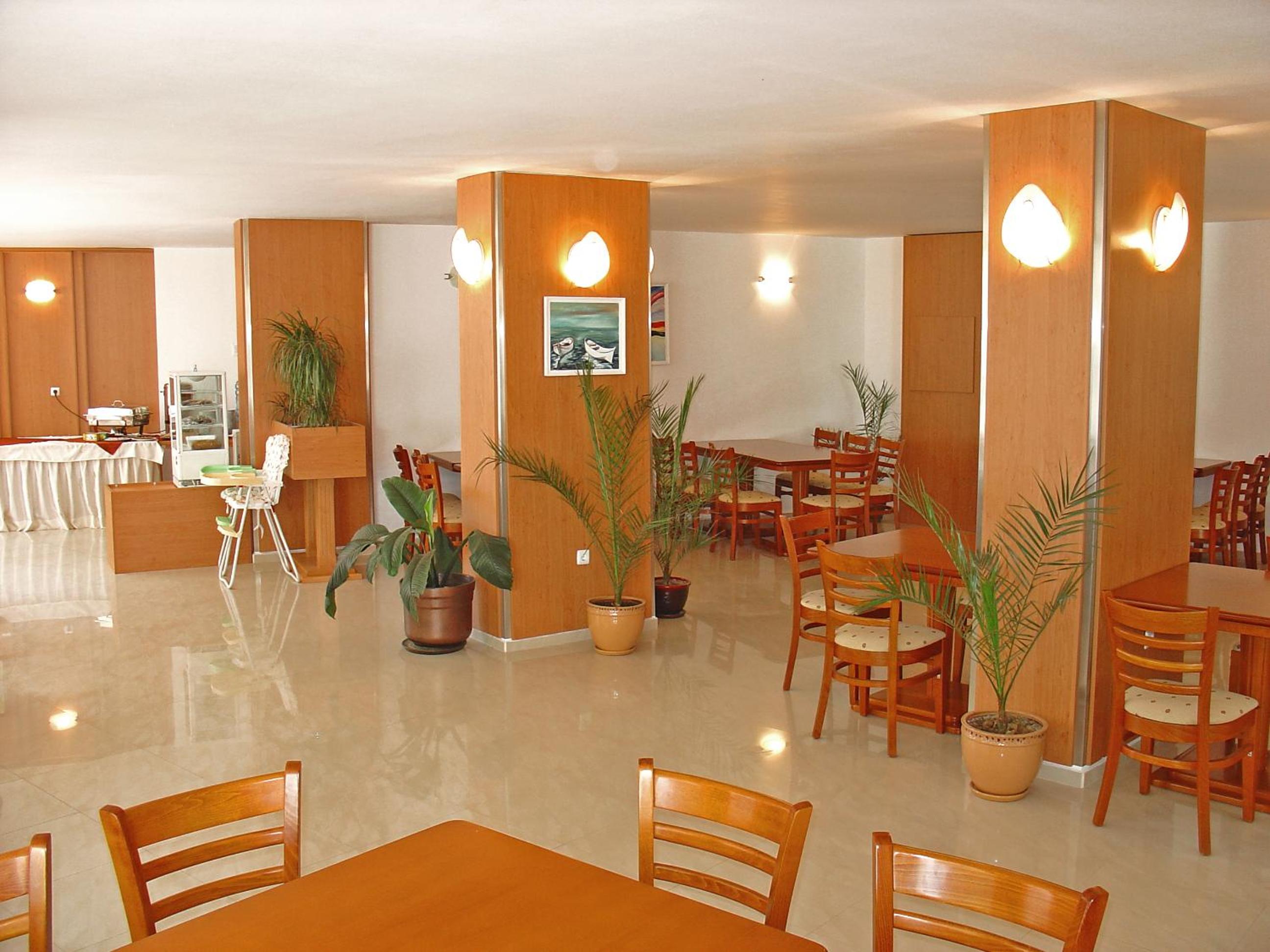 Top-located Beach Apartment with Balcony