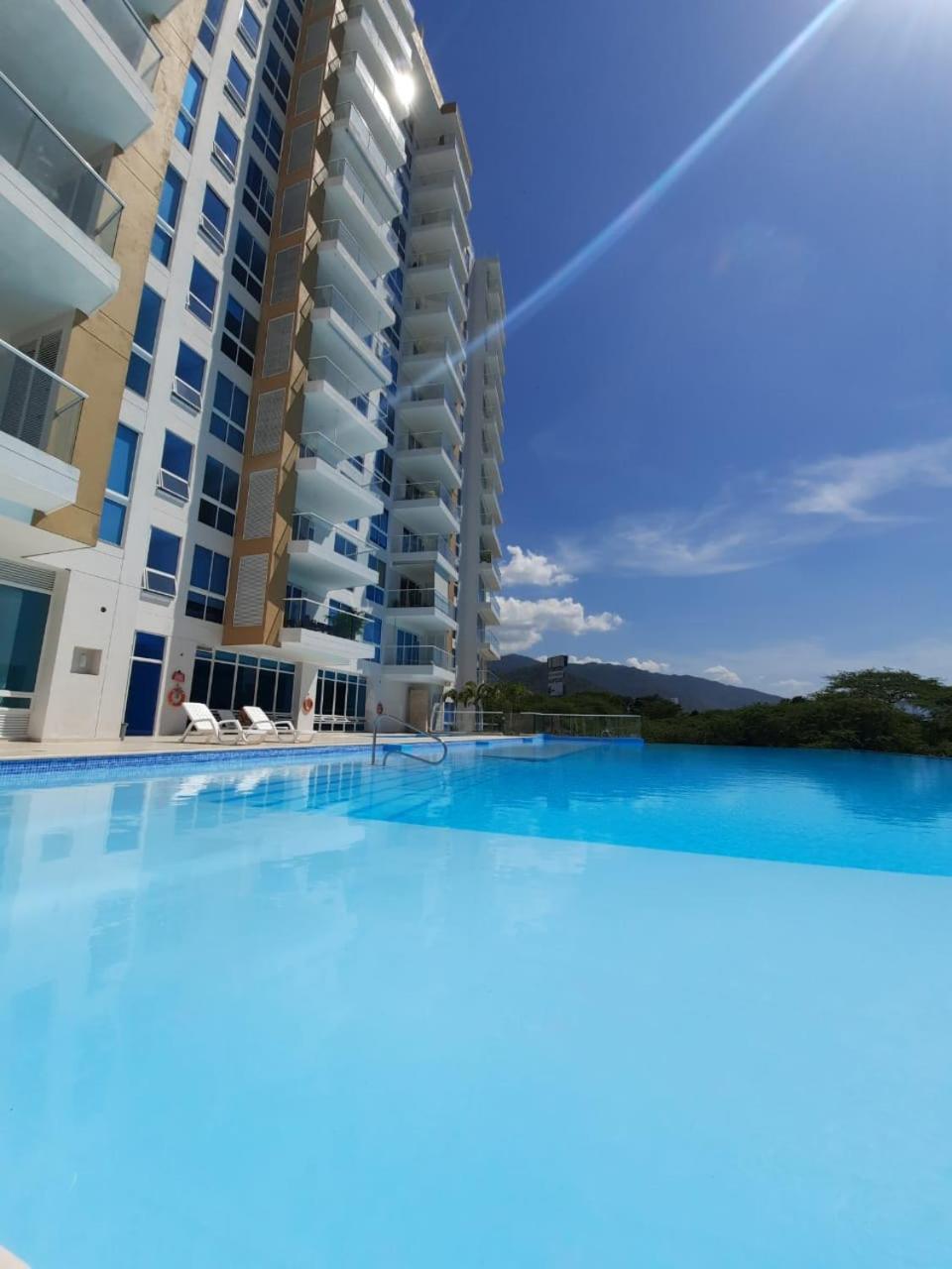 Hermoso apartamento a 300 m Playa Bello Horizonte Pozos colorados