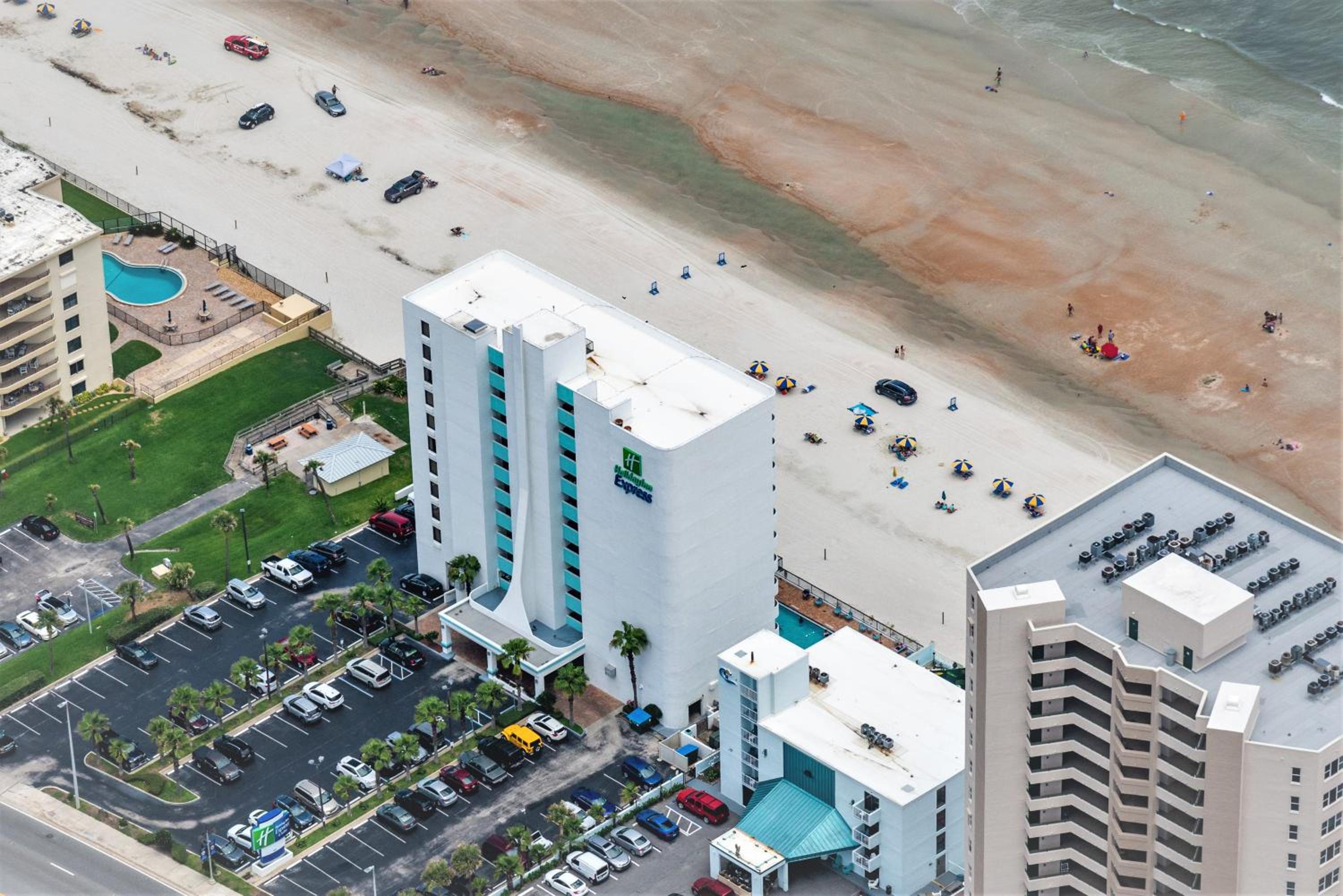 Holiday Inn Express & Suites Oceanfront Daytona Beach Shores by IHG