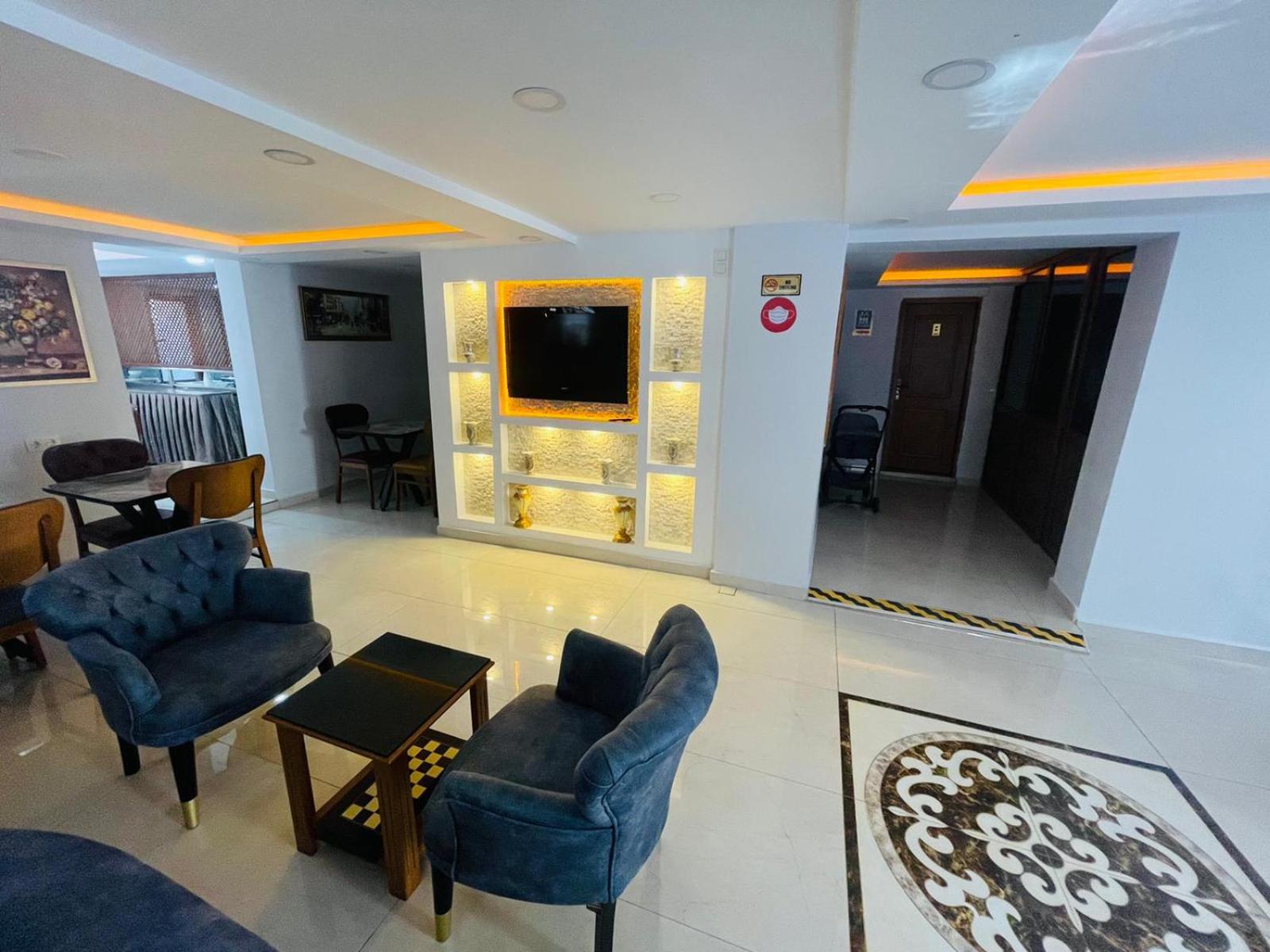Hotel New House - Image 15