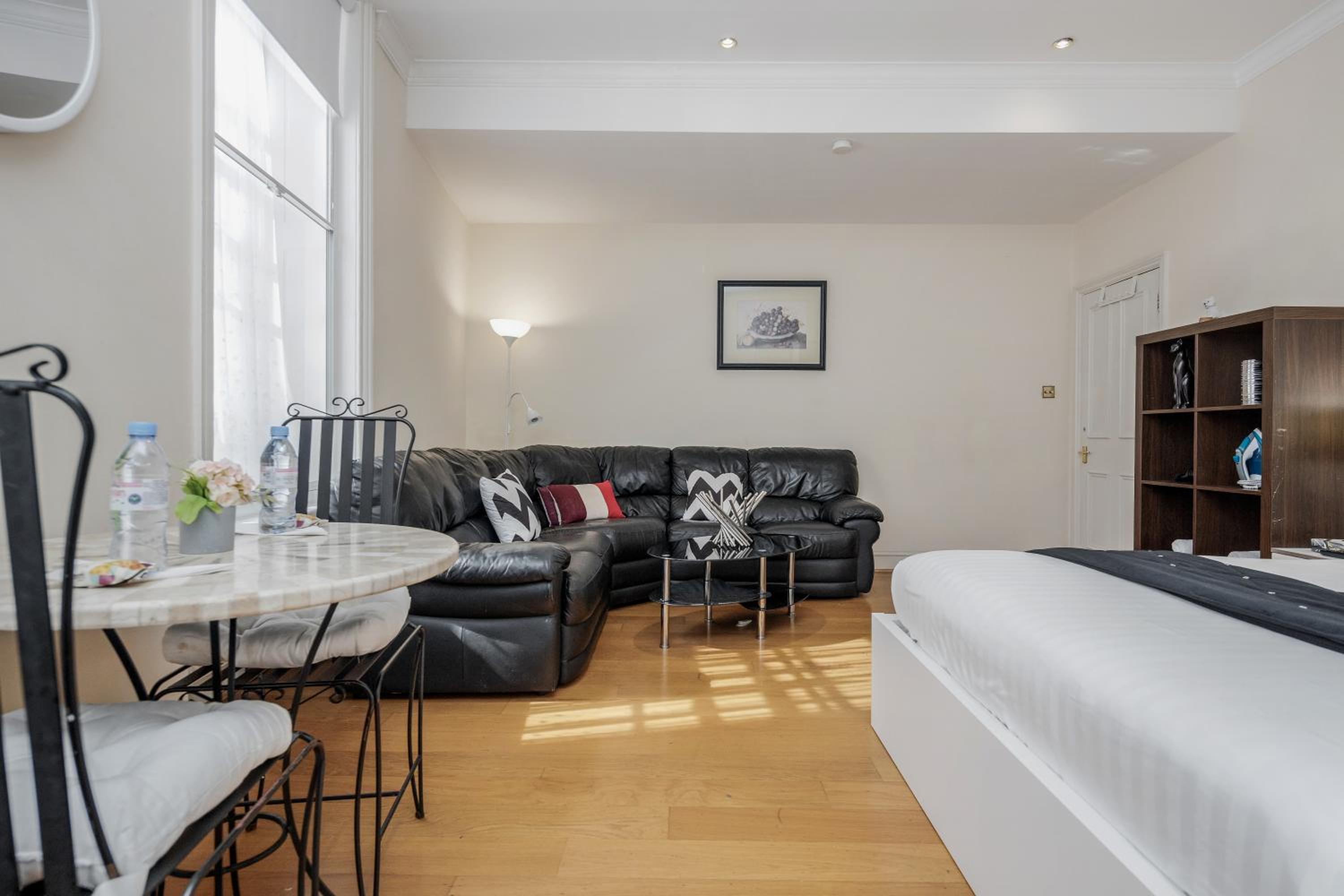 Oxford Street Homestay