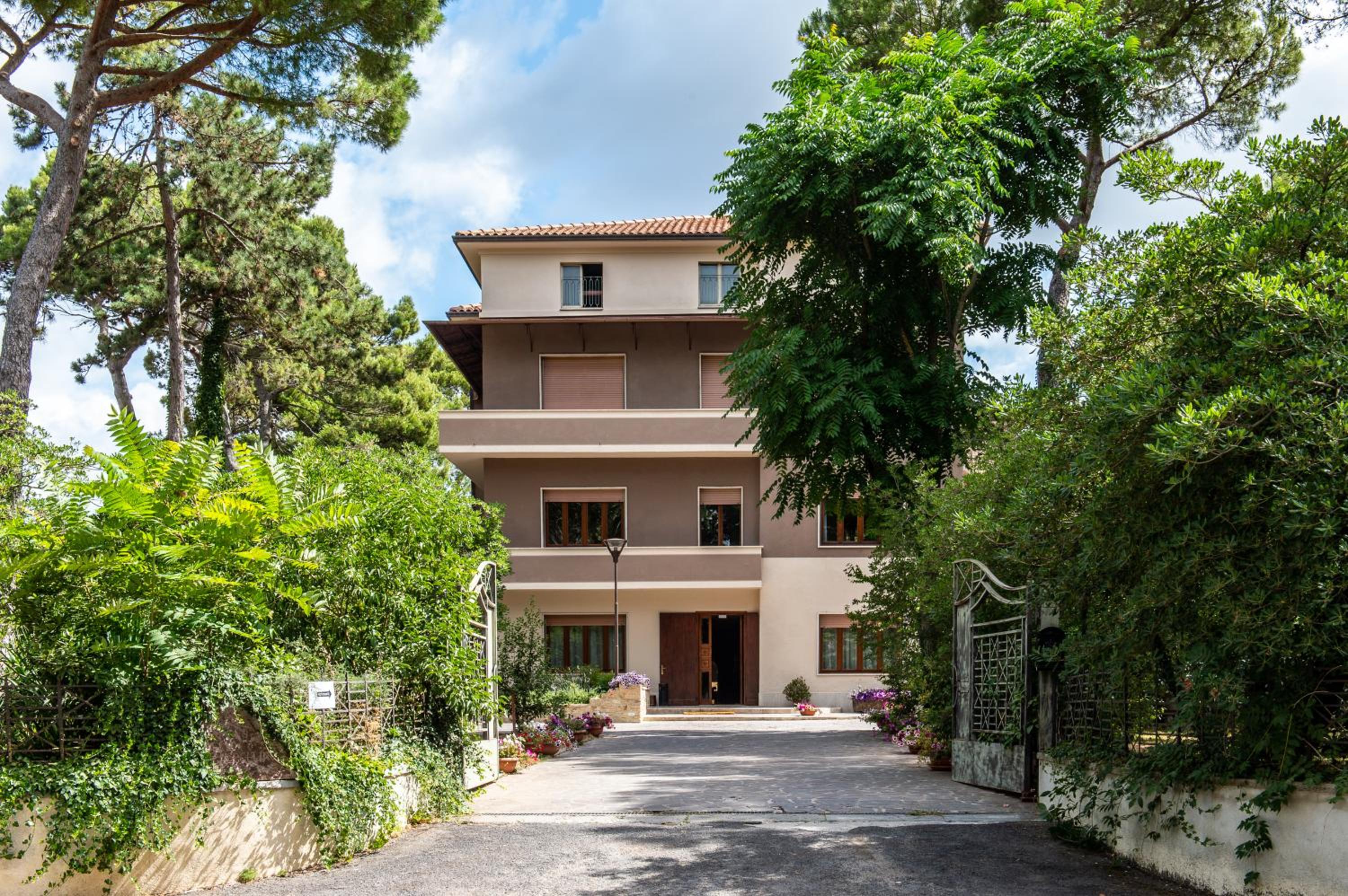Hotel Villa dei Pini photo 2
