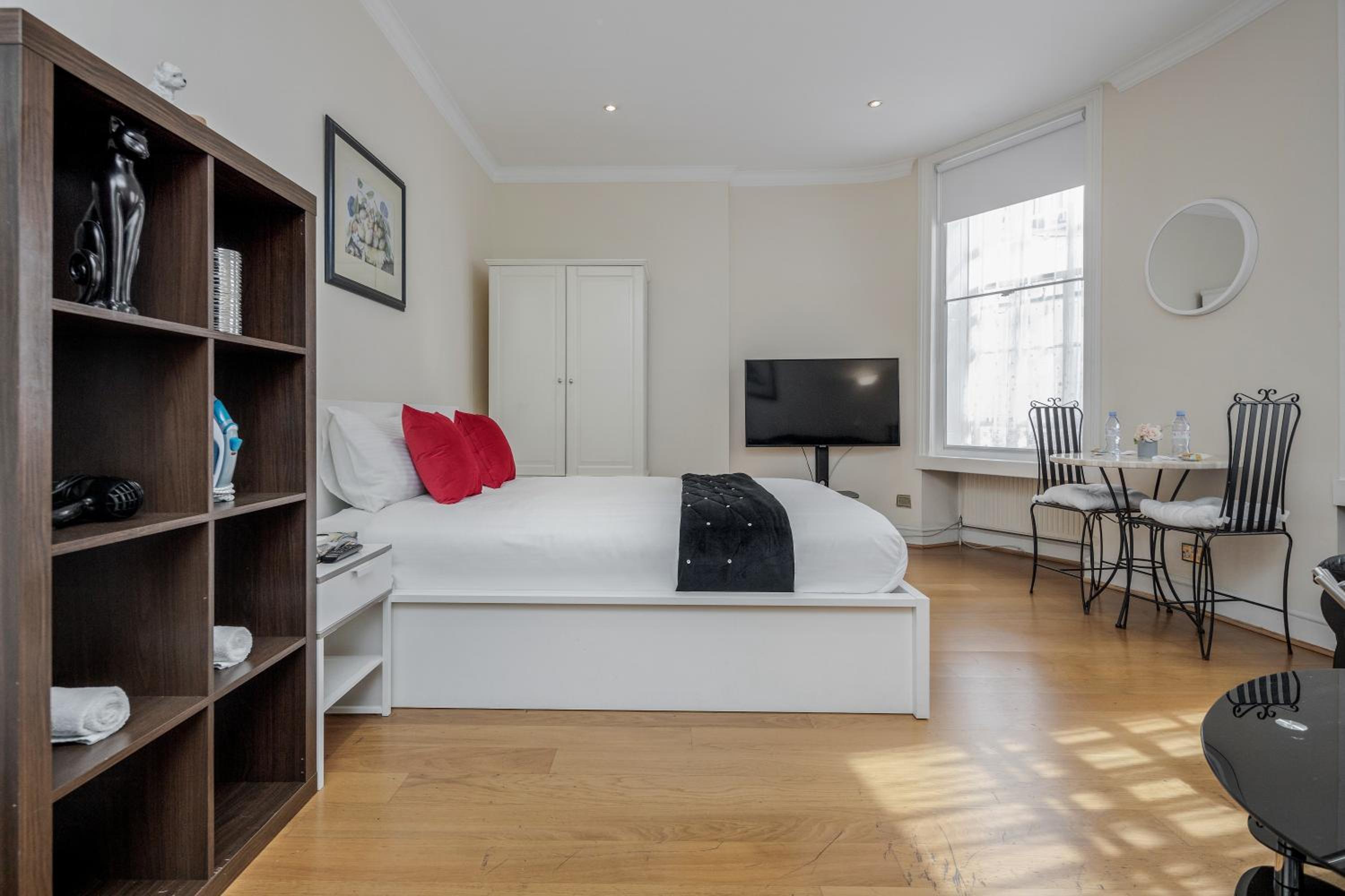 Oxford Street Homestay