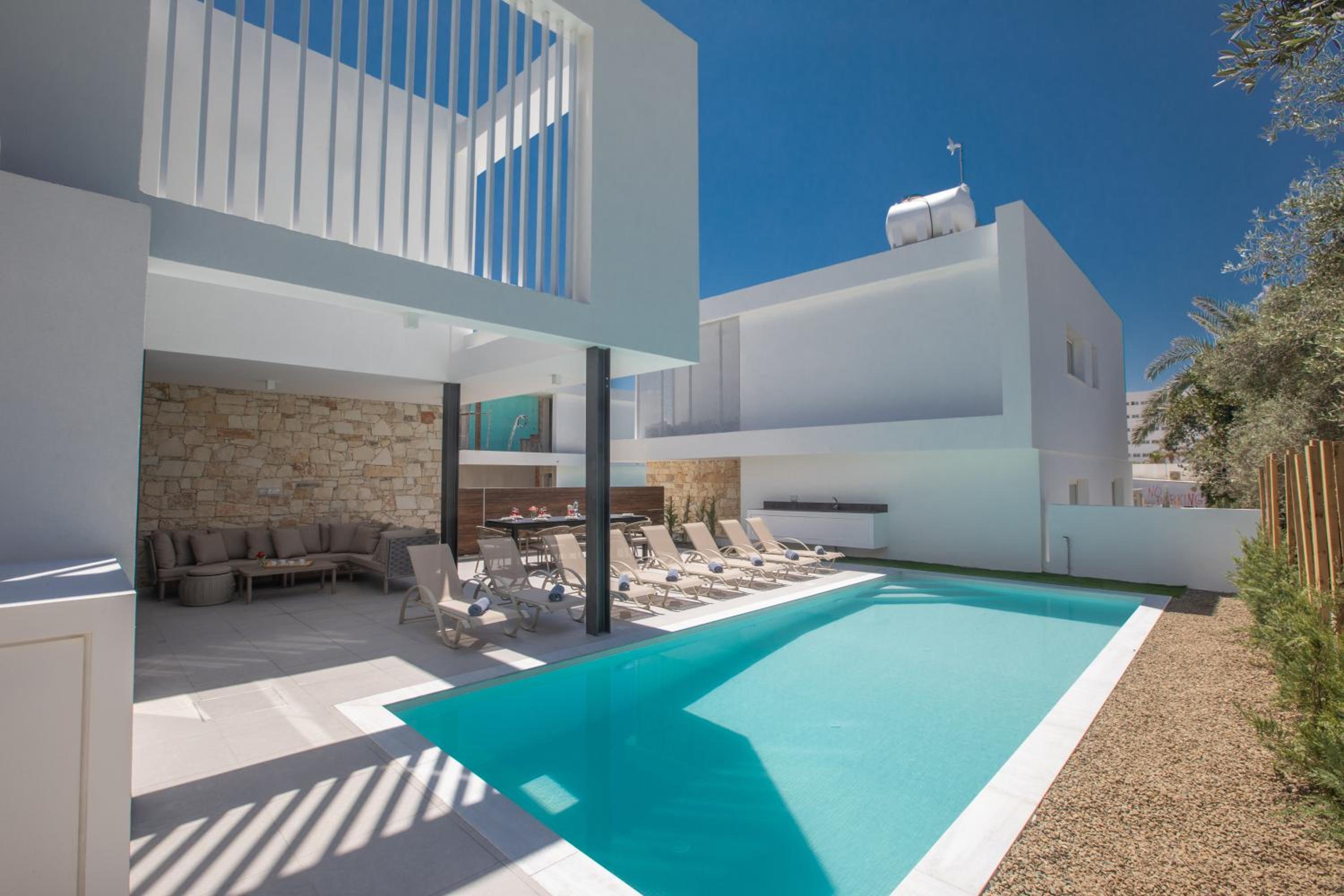 Kube Luxury Villas view 3