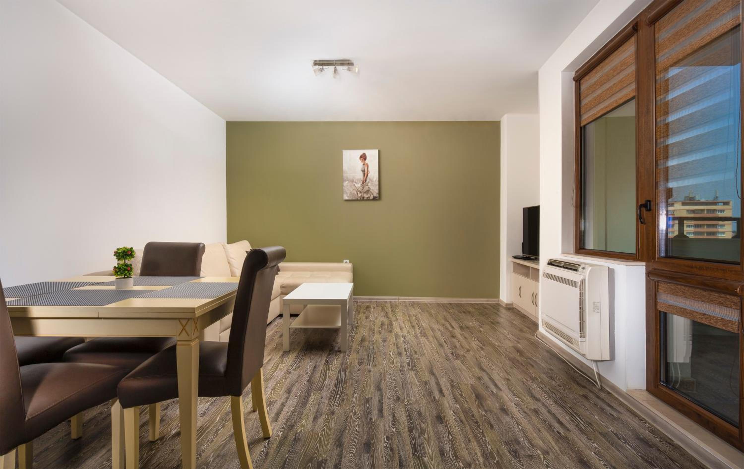 1BD Flat with a lovely terrace in the centre of Plovdiv by Flat Mаnager view 4