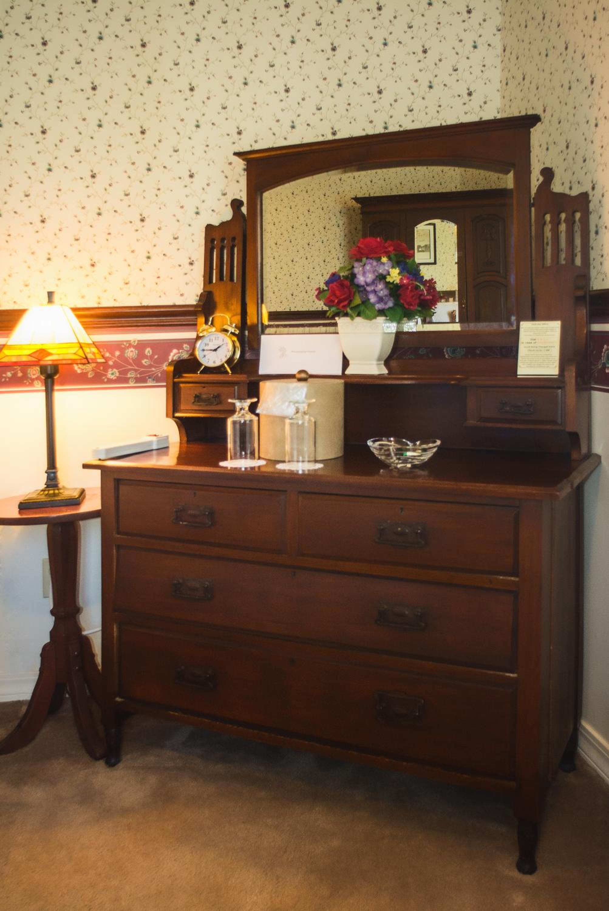 Silver Maple Inn