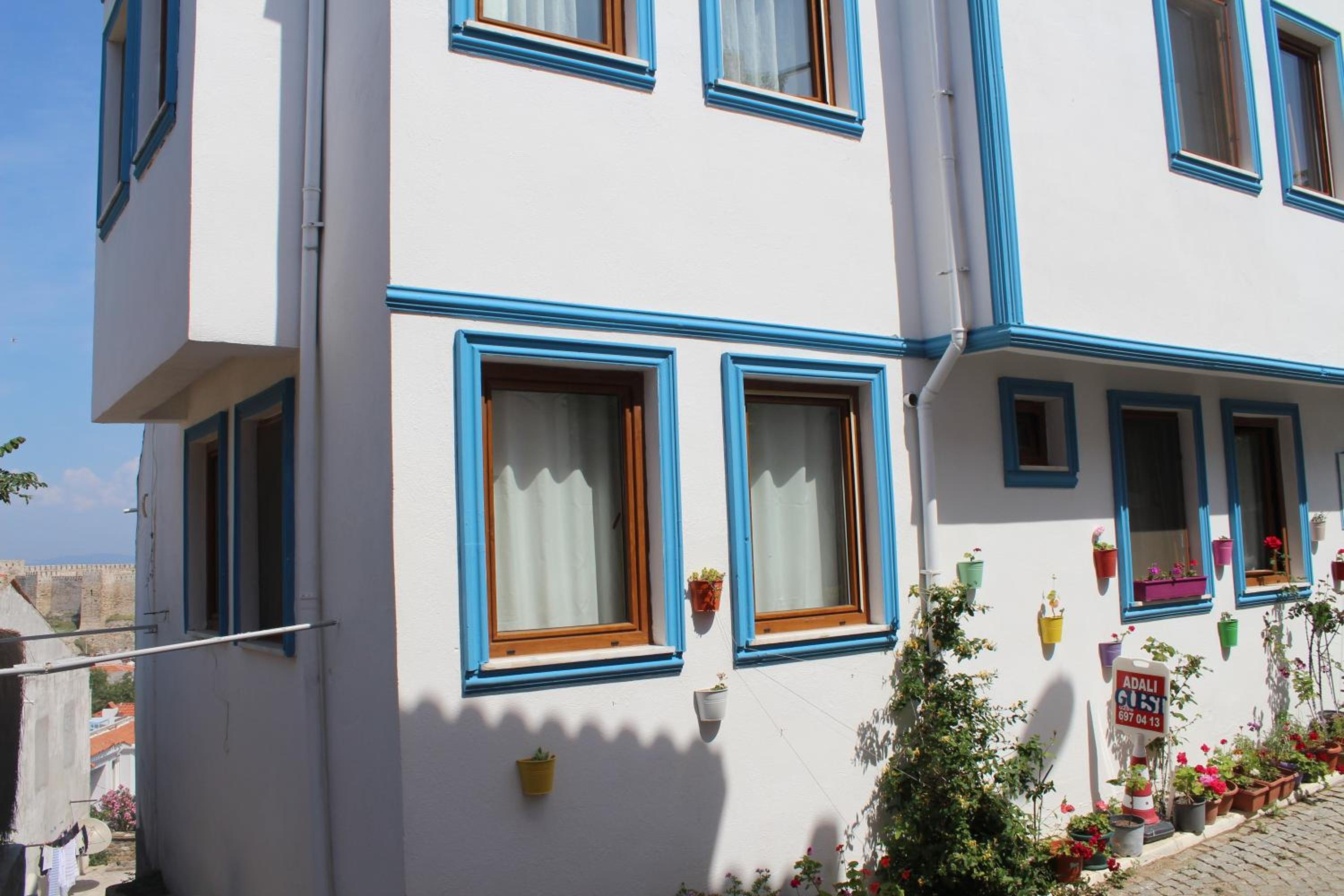 Photo 6