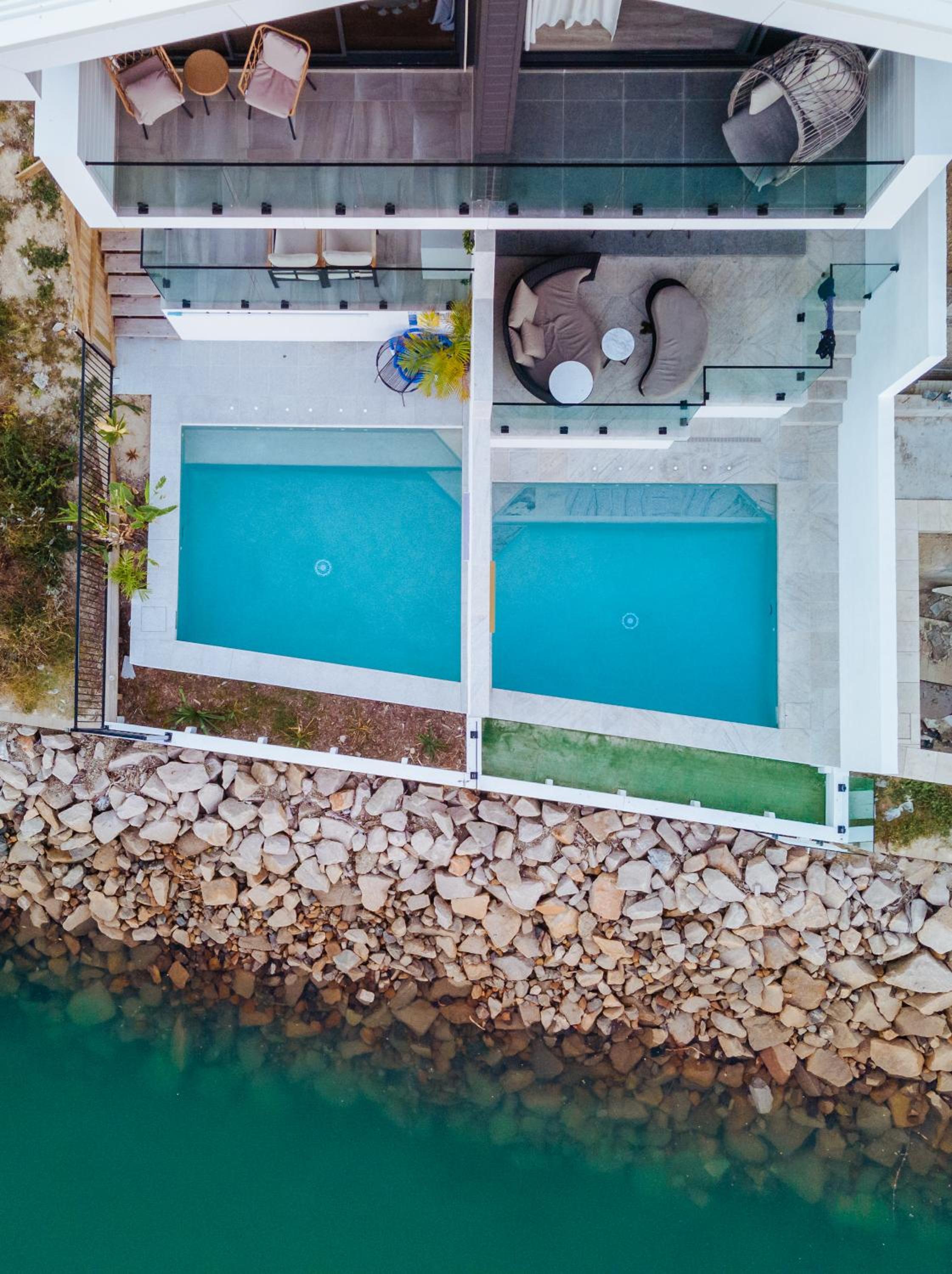 Dacha on Maggie No#1 OPULENT AND LUXURIOUS