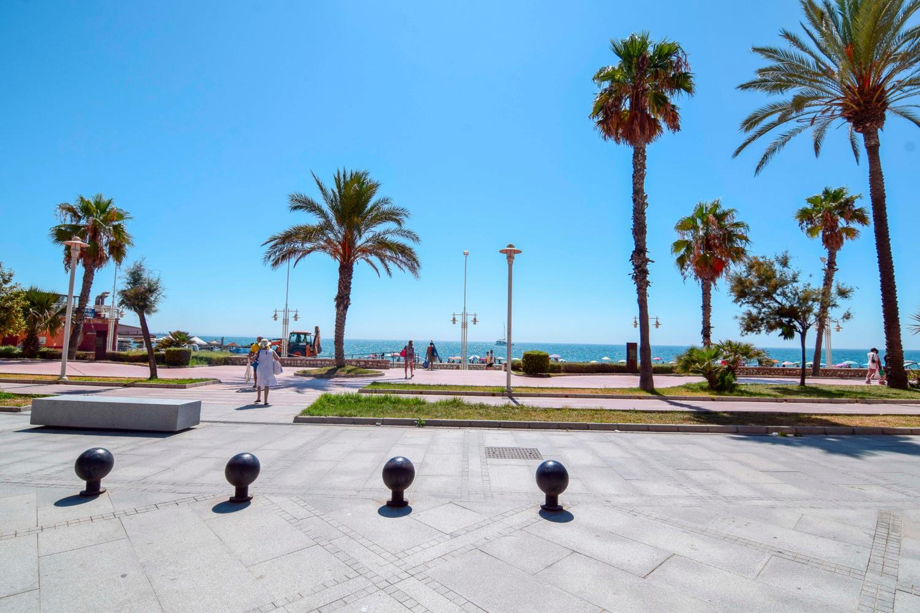 Letmalaga Sea Pacific