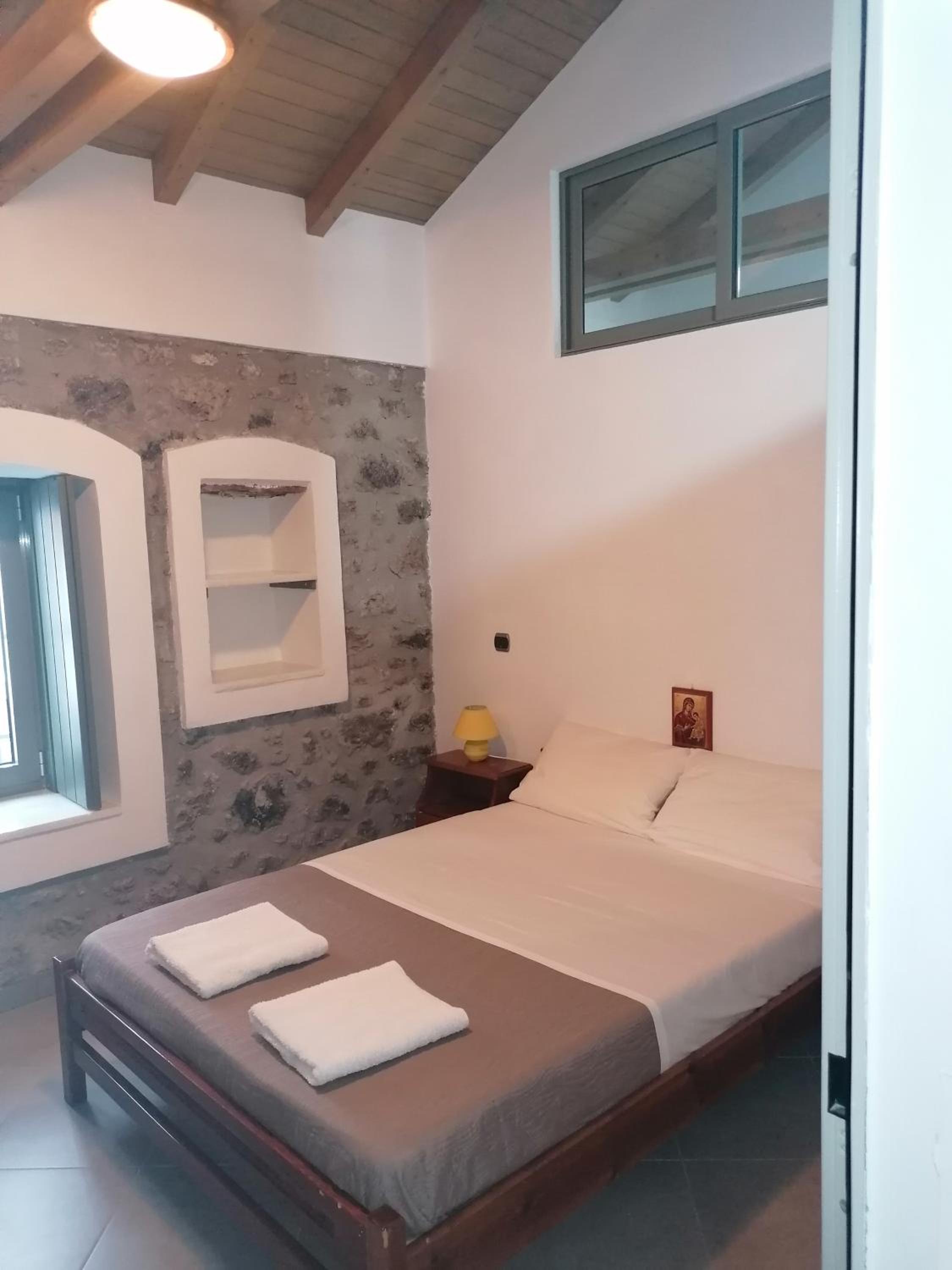 Lakonian home