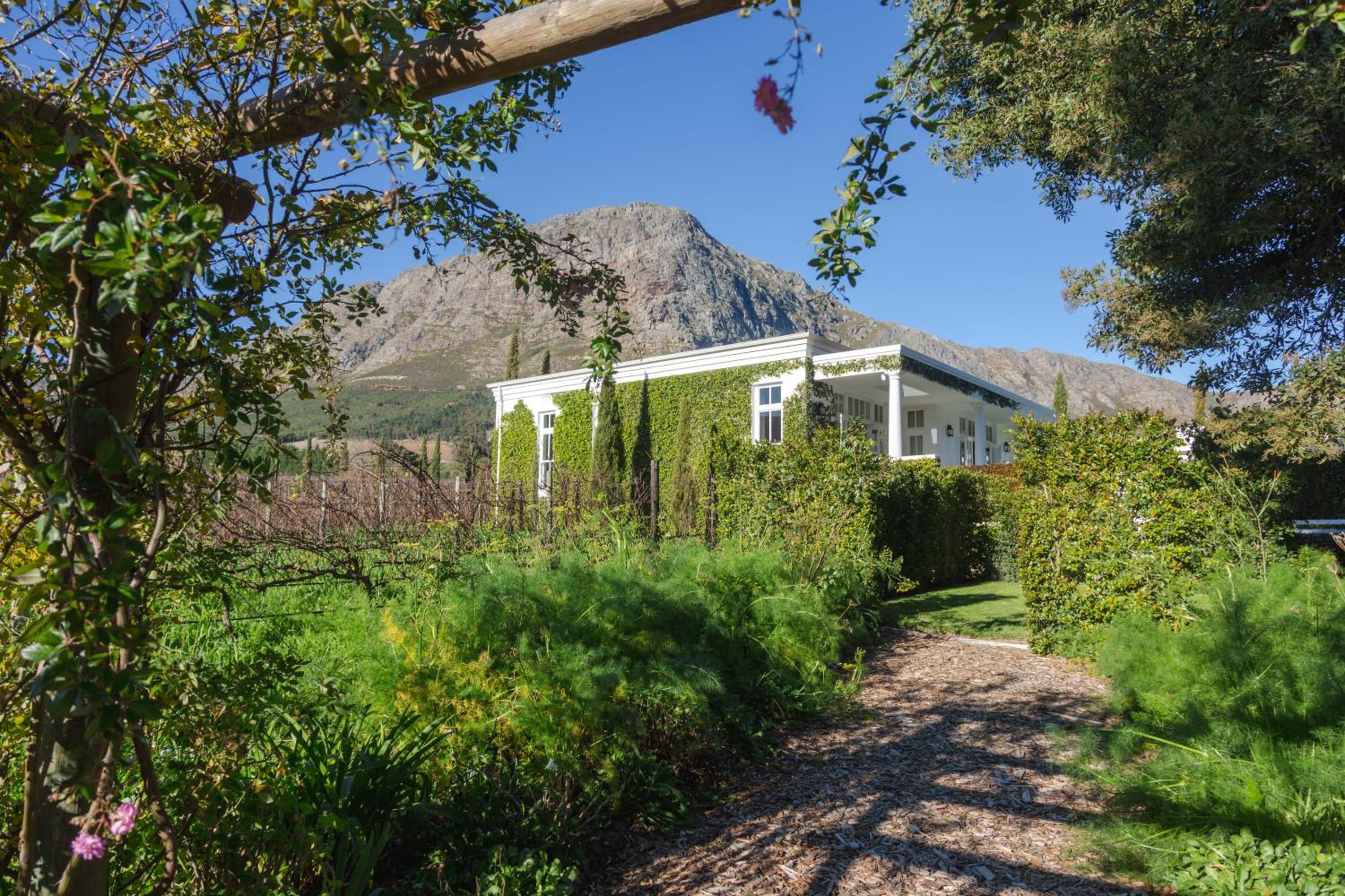 Lily Pond House at Le Lude
