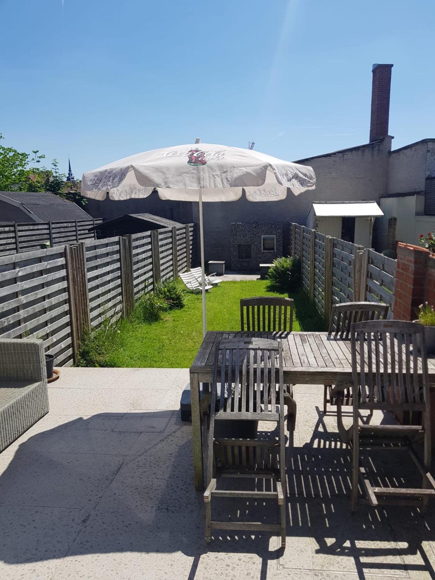 Home Bruges Cosy Comfort Modern Couple Privacy walking distance City center Kitchen Terrace Garden view 2