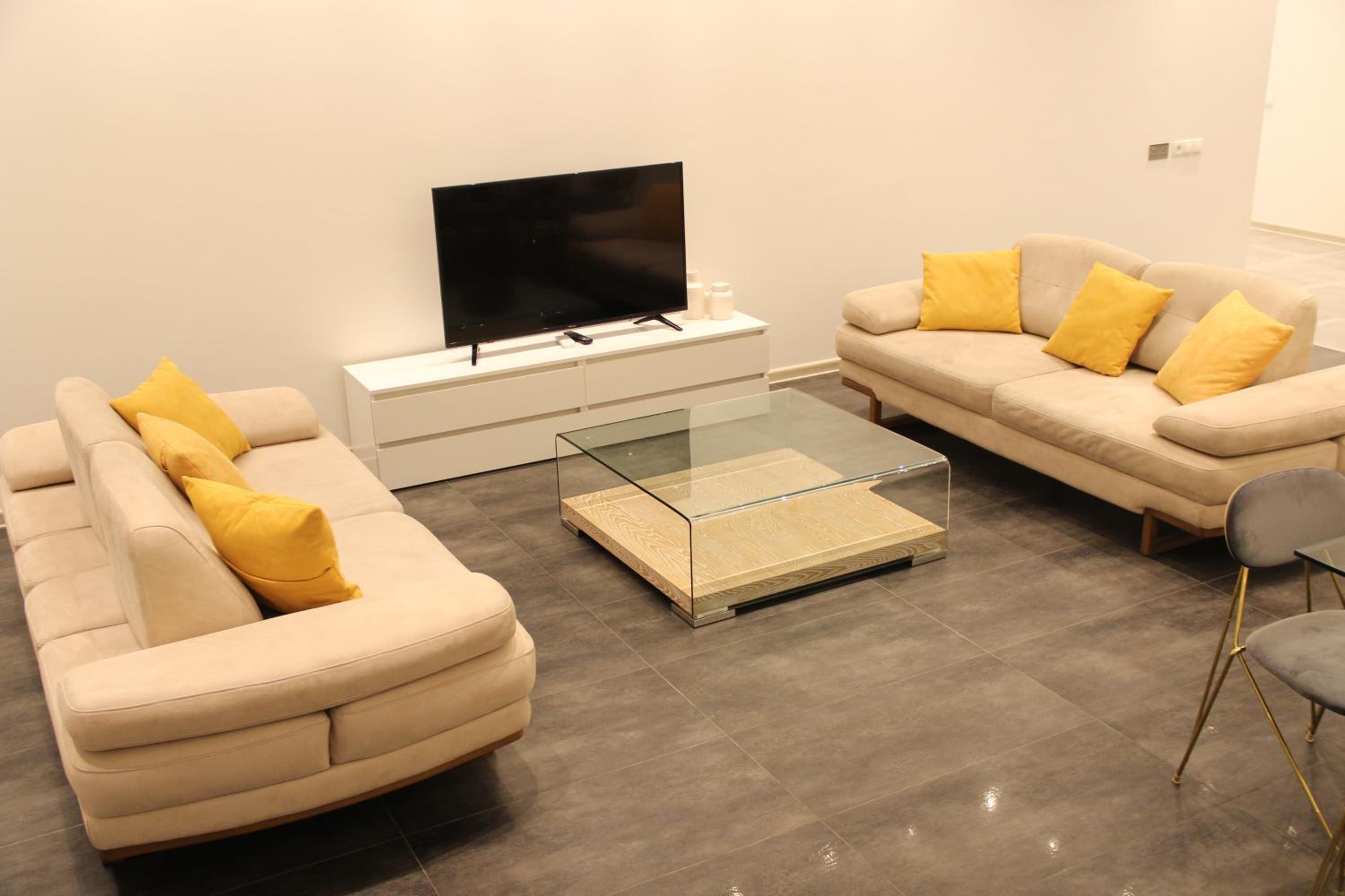 Shartava Deluxe Apartment
